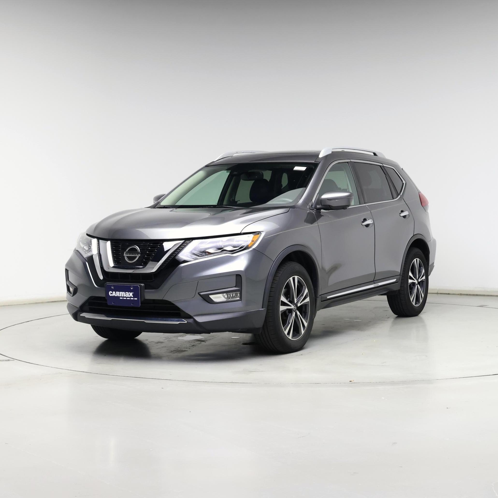 Thumbnail: 2017 Nissan Rogue - 4