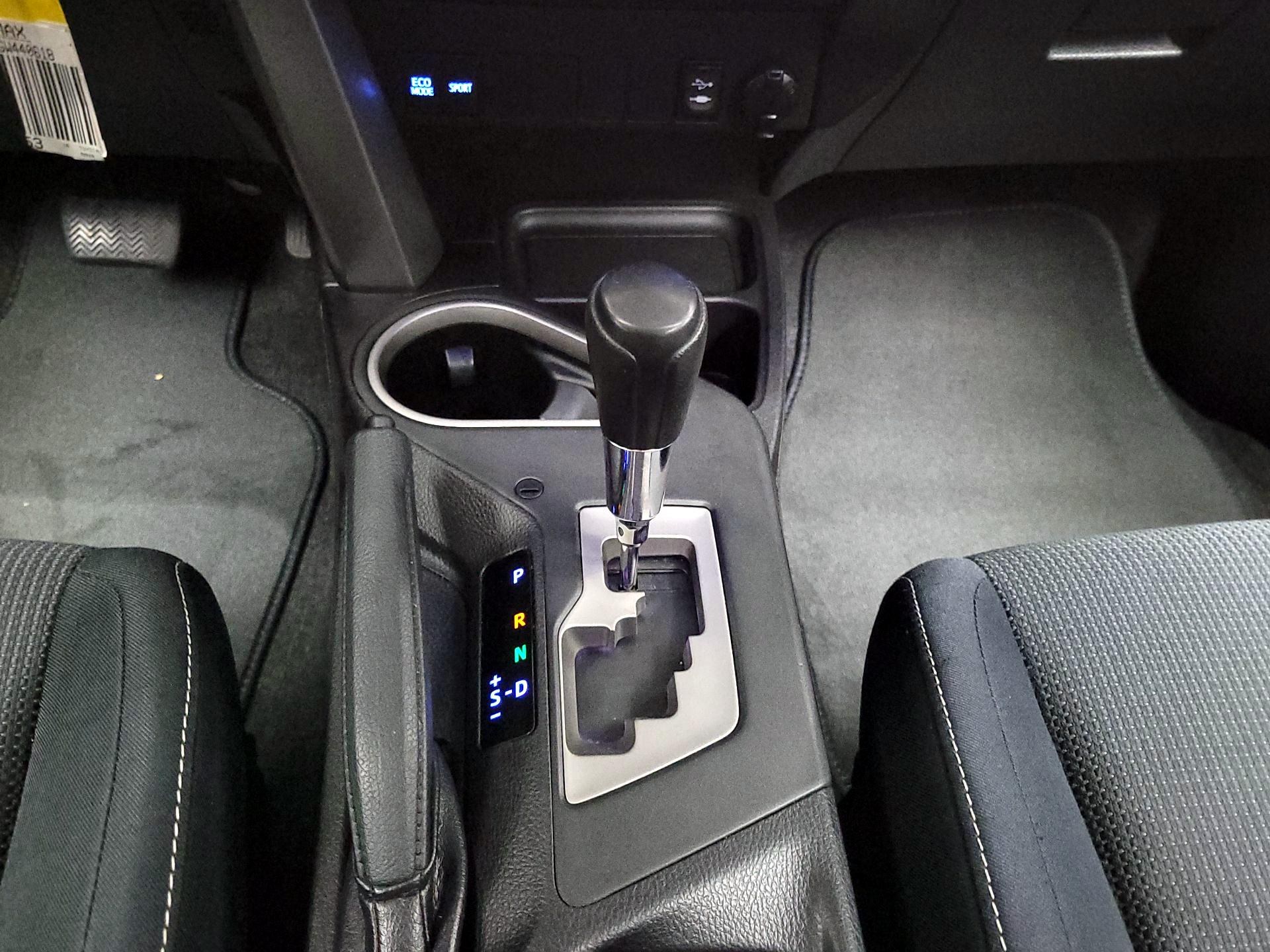 Thumbnail: 2016 Toyota RAV4 - 17