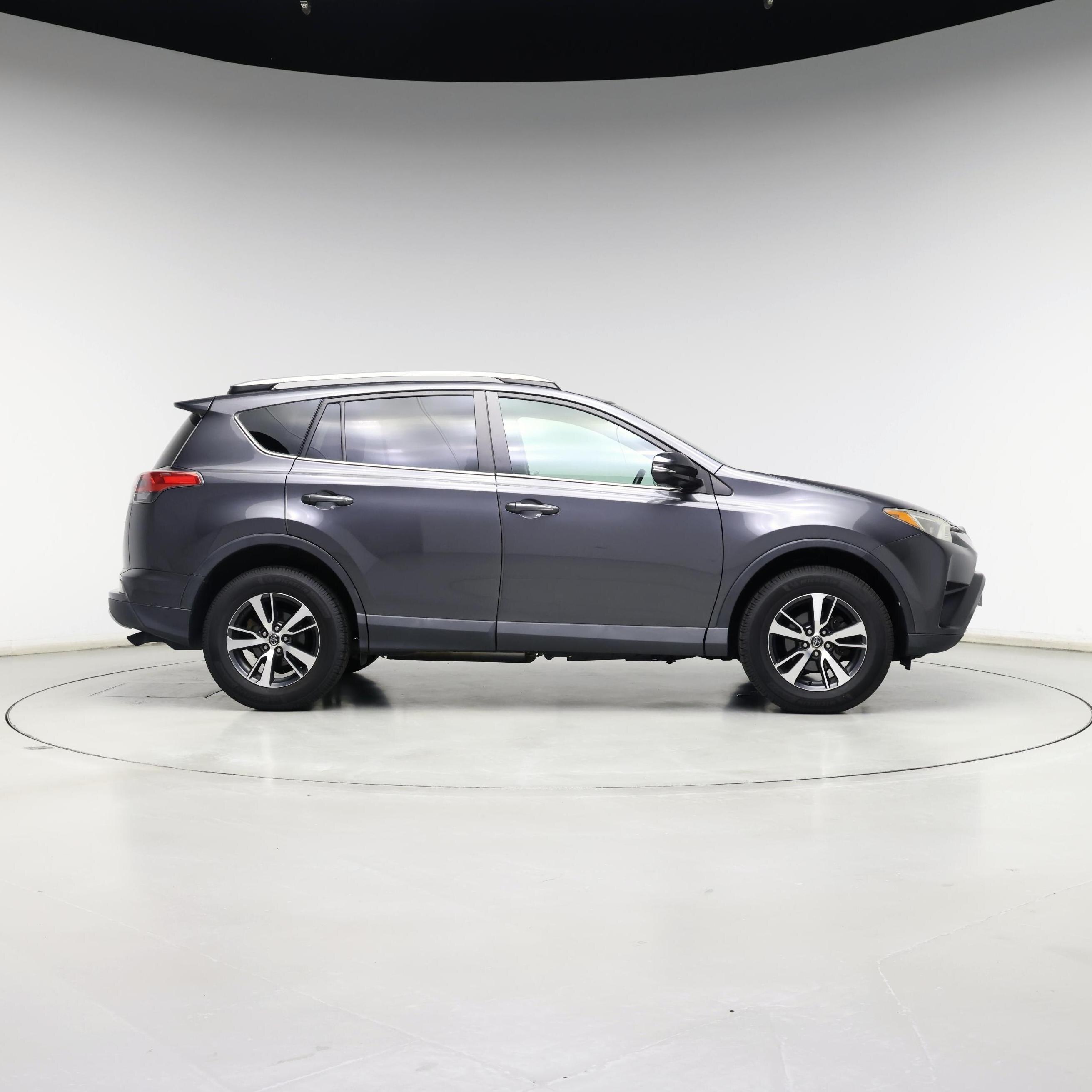 Thumbnail: 2016 Toyota RAV4 - 7