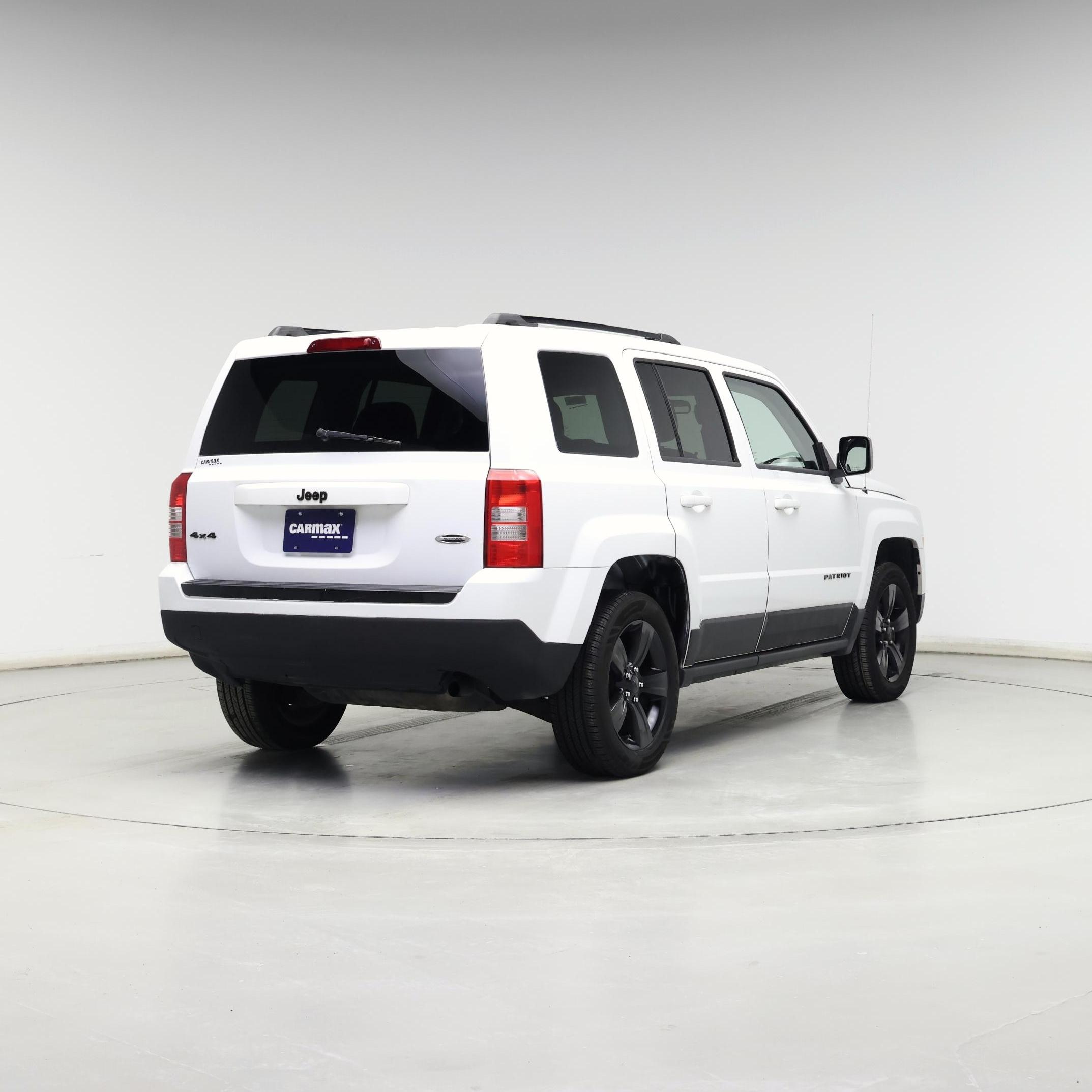 Thumbnail: 2015 Jeep Patriot - 8
