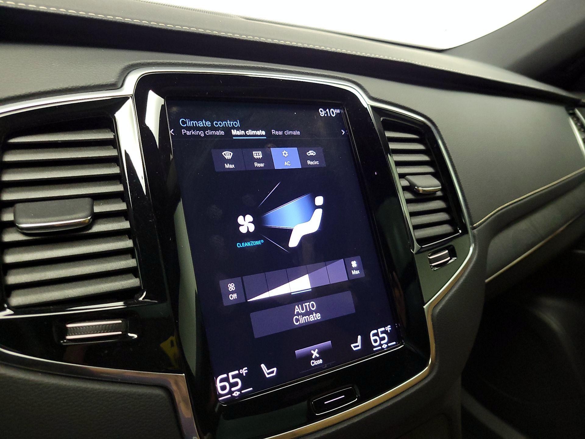 Thumbnail: 2021 Volvo XC90 - 17