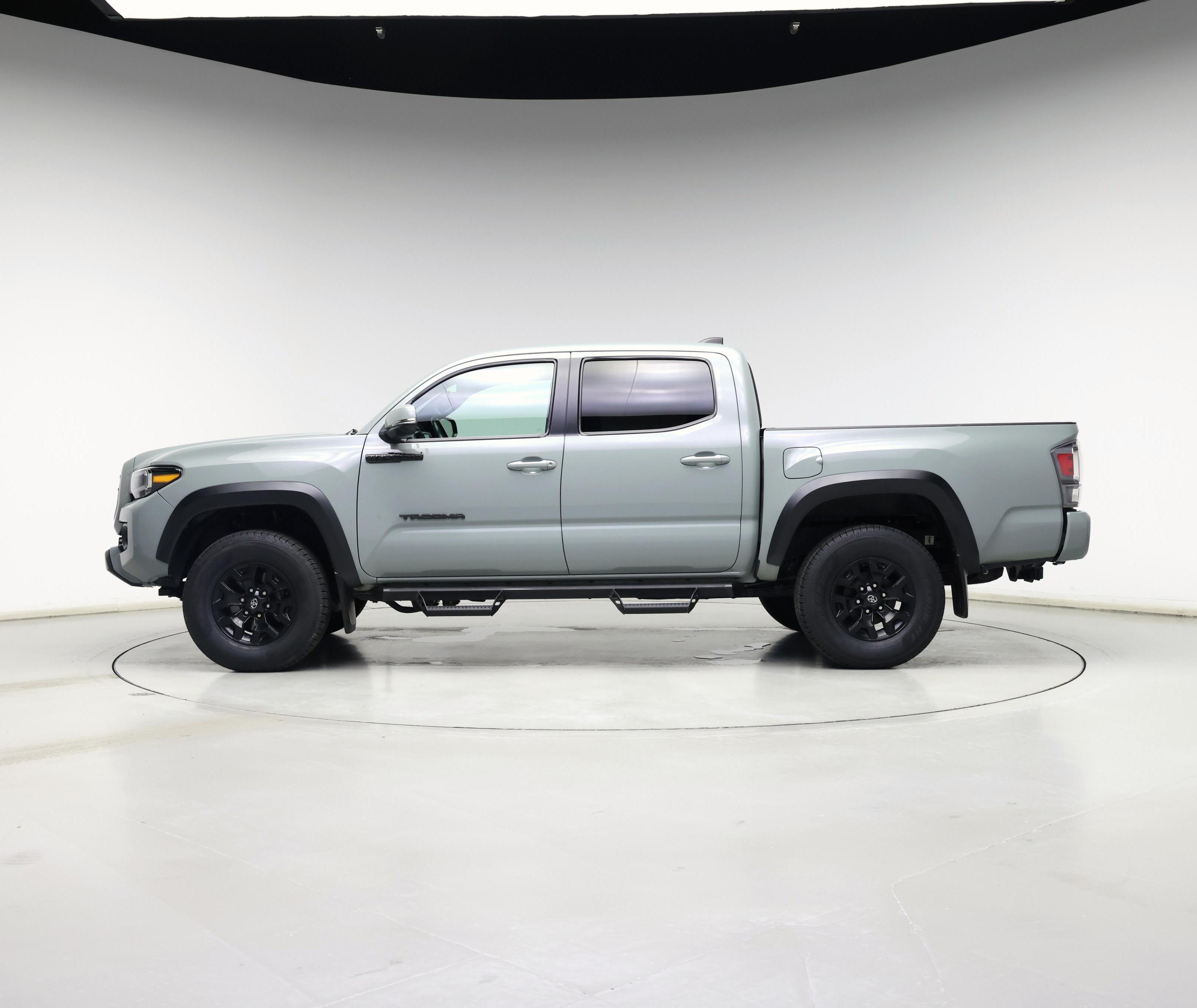 Thumbnail: 2023 Toyota Tacoma - 3