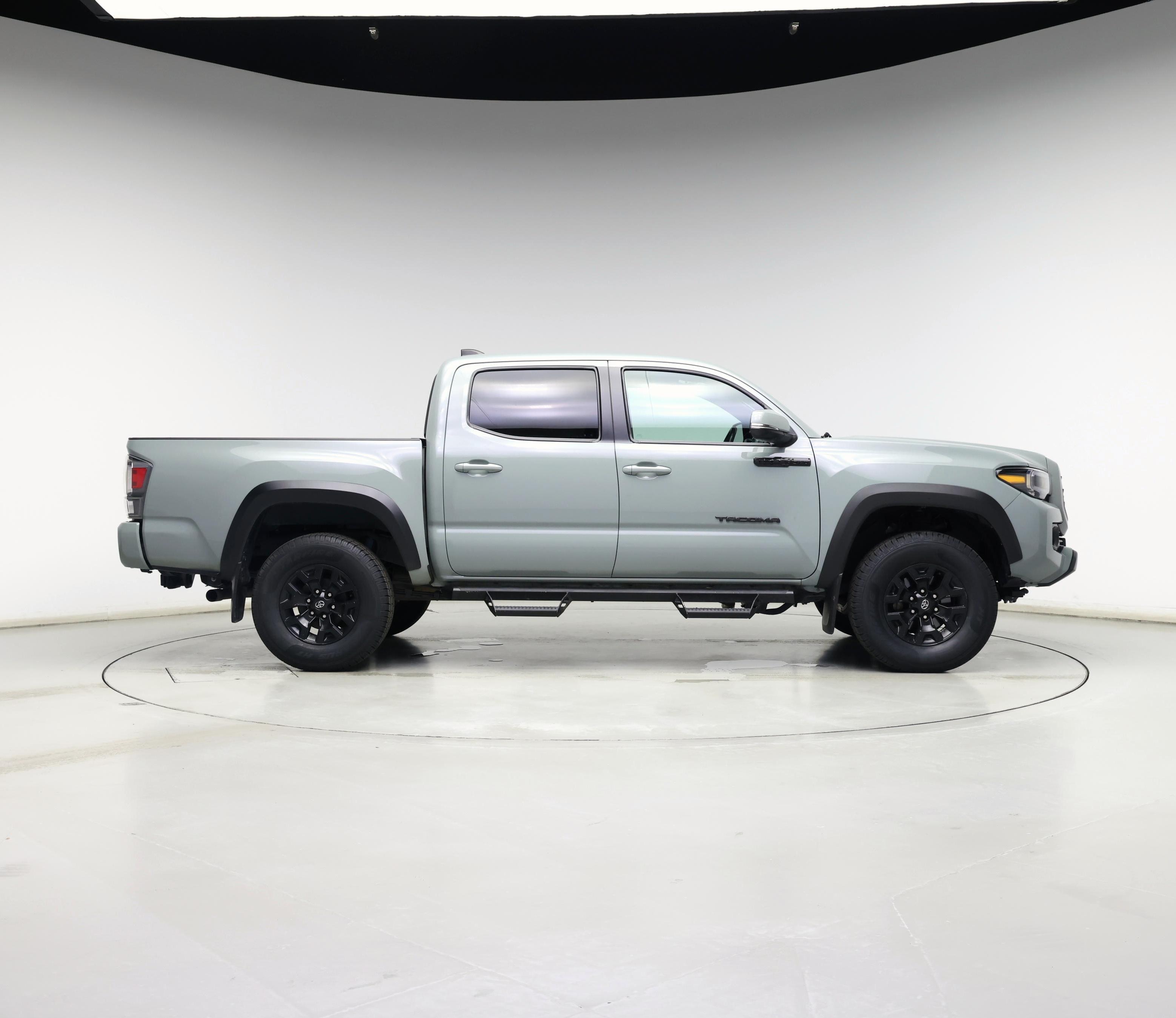 Thumbnail: 2023 Toyota Tacoma - 7