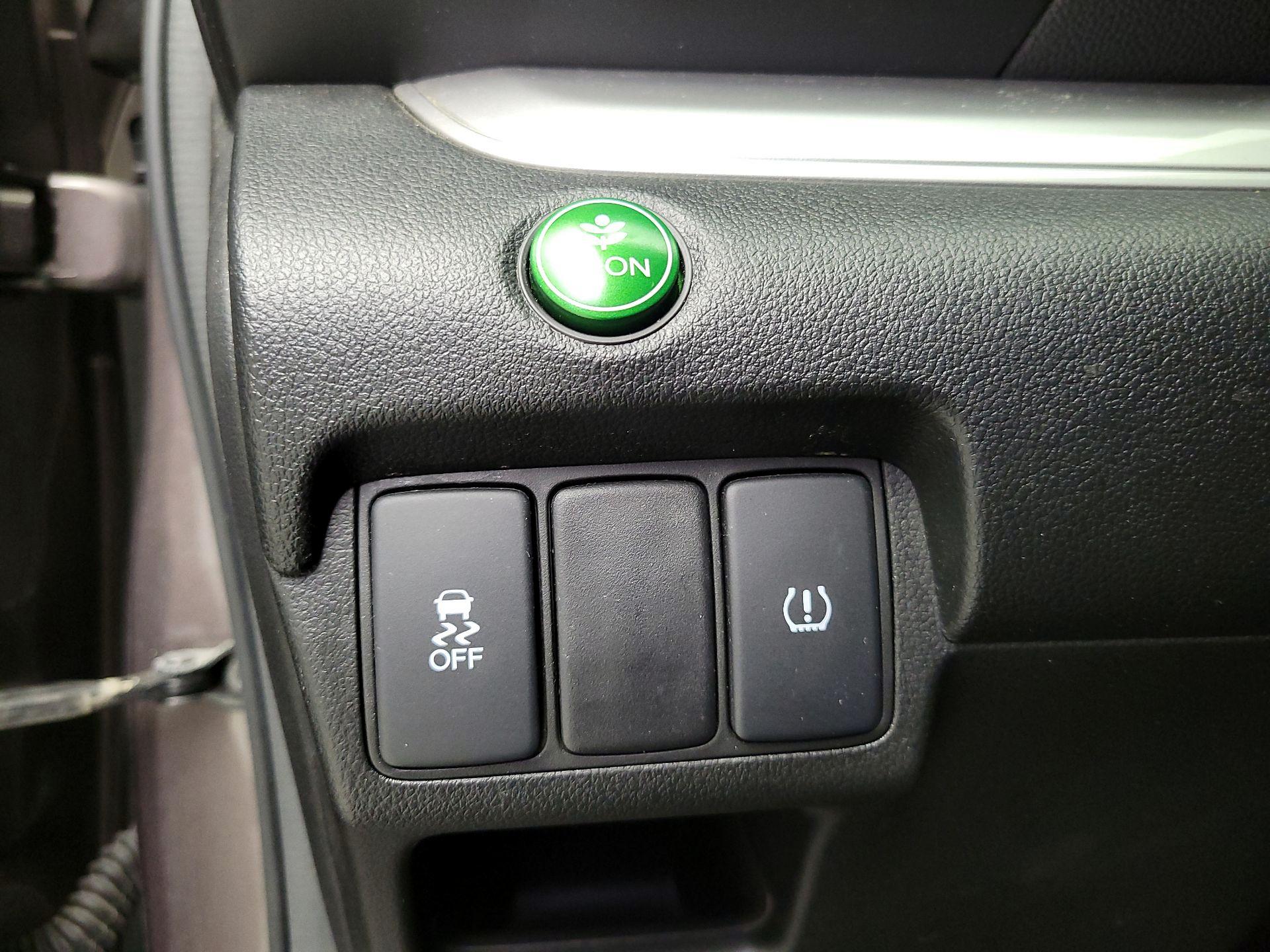 Thumbnail: 2015 Honda CR-V - 13