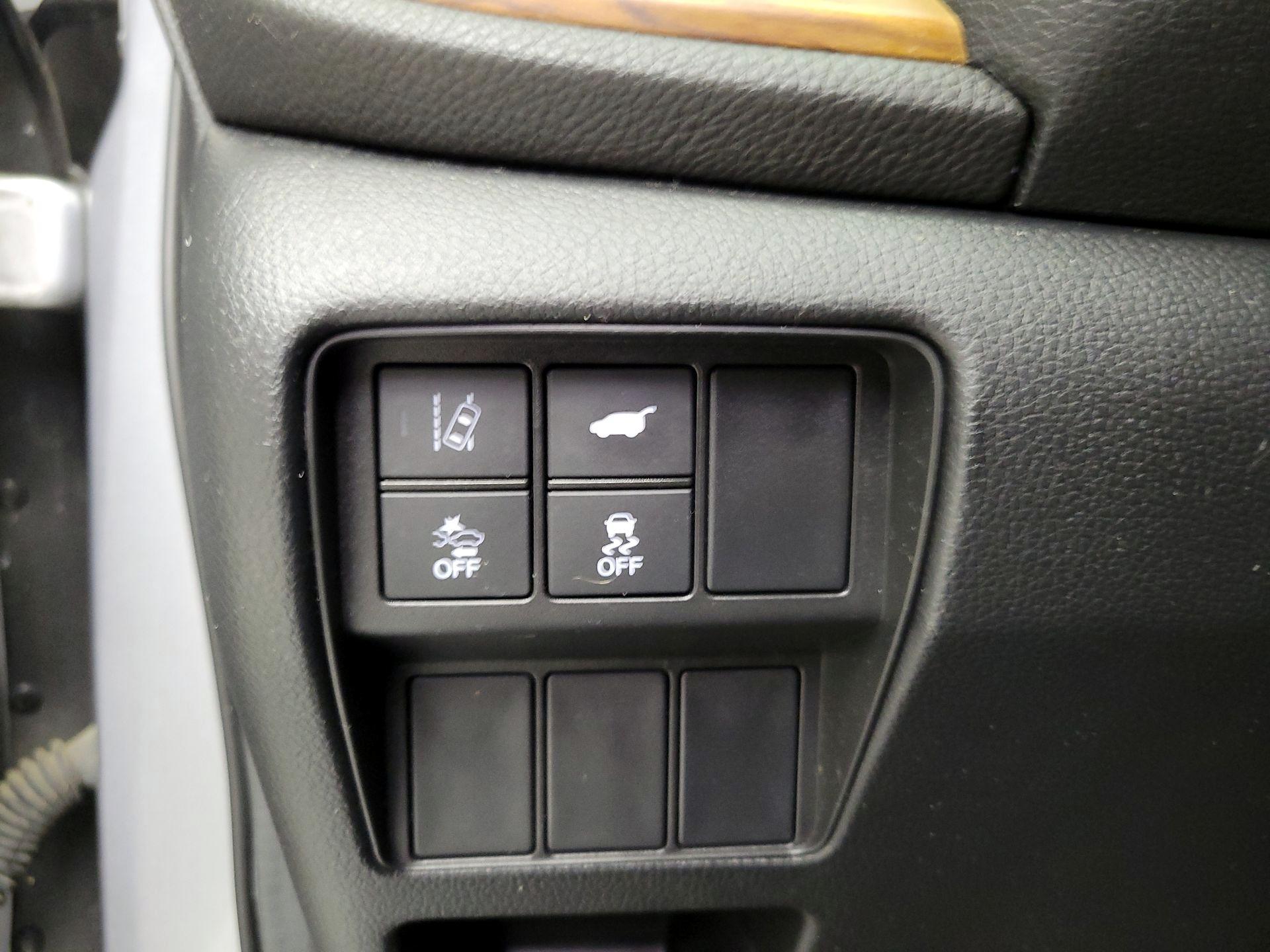 Thumbnail: 2018 Honda CR-V - 13