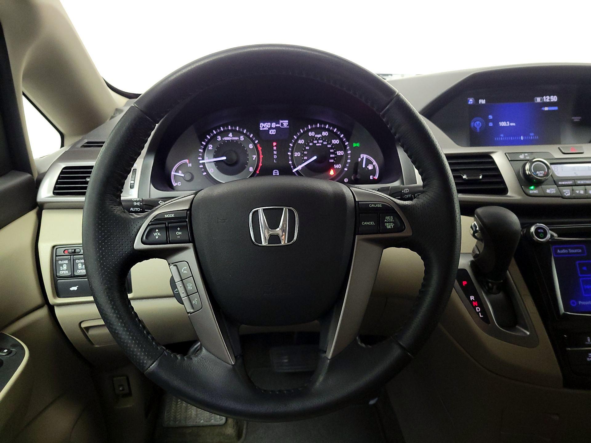 Thumbnail: 2017 Honda Odyssey - 10