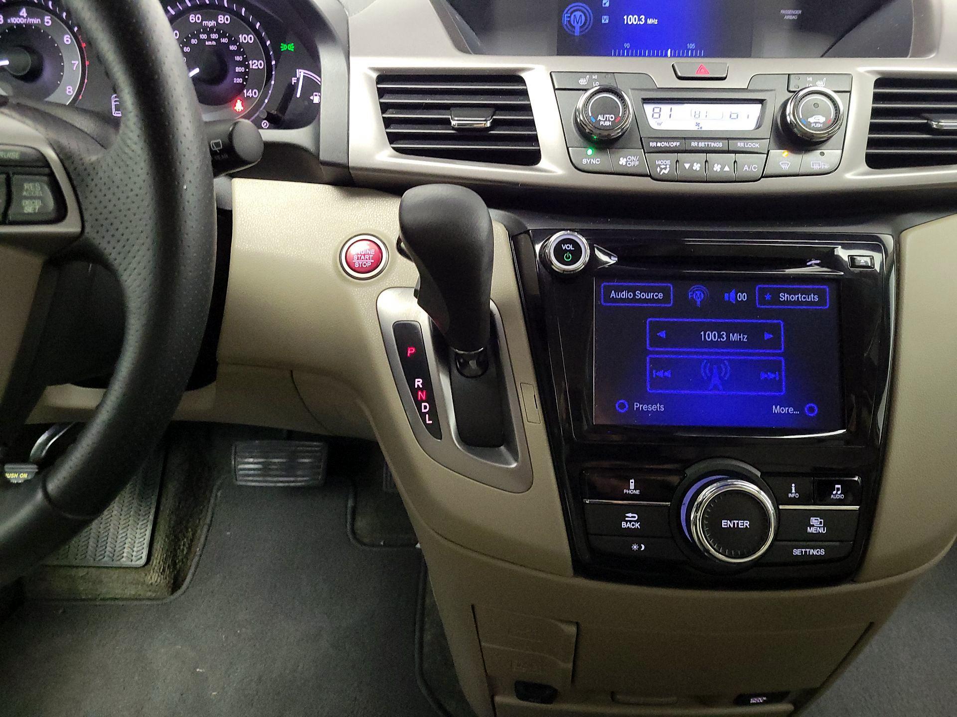 Thumbnail: 2017 Honda Odyssey - 17
