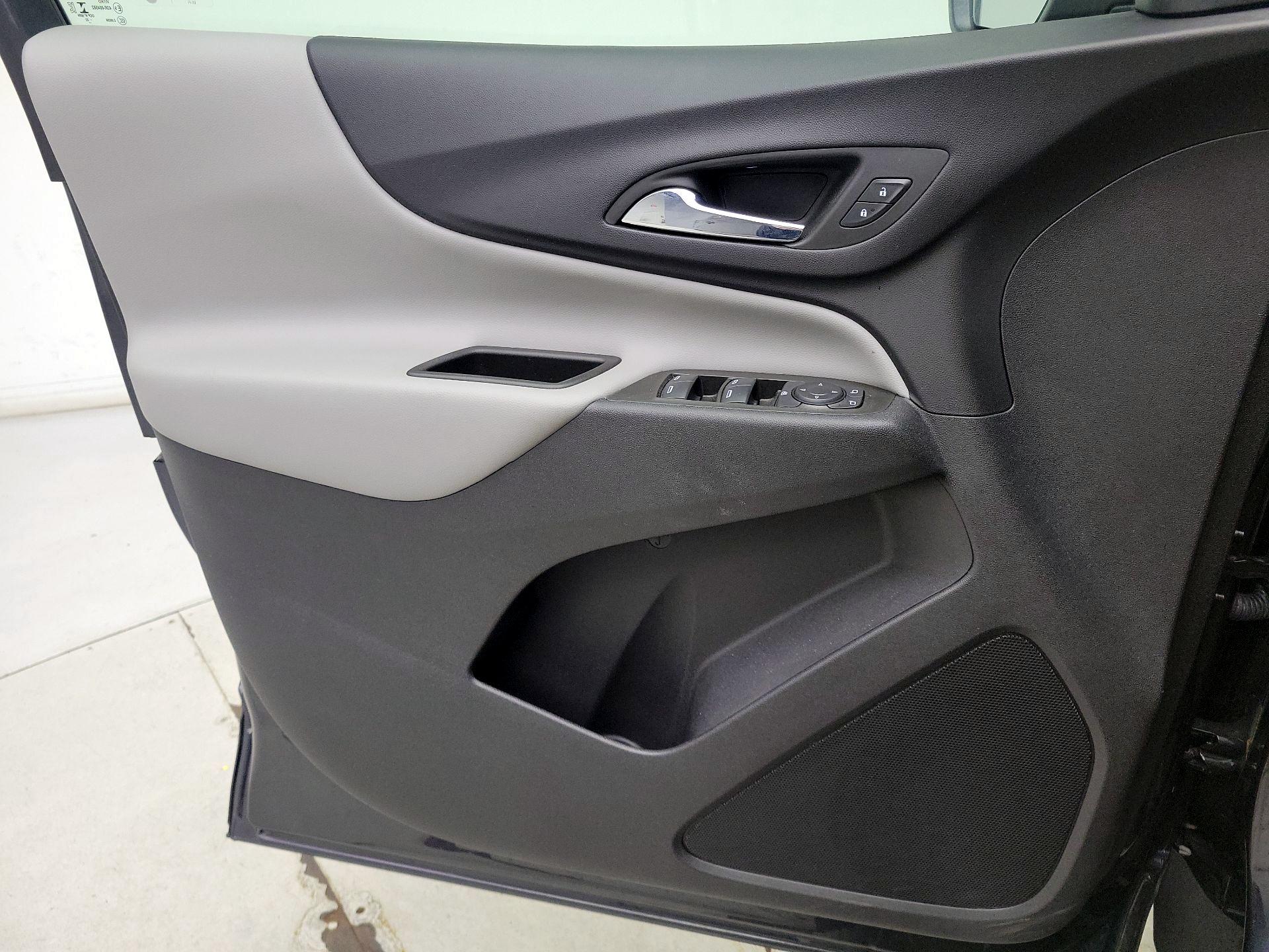 Thumbnail: 2022 Chevrolet Equinox - 12