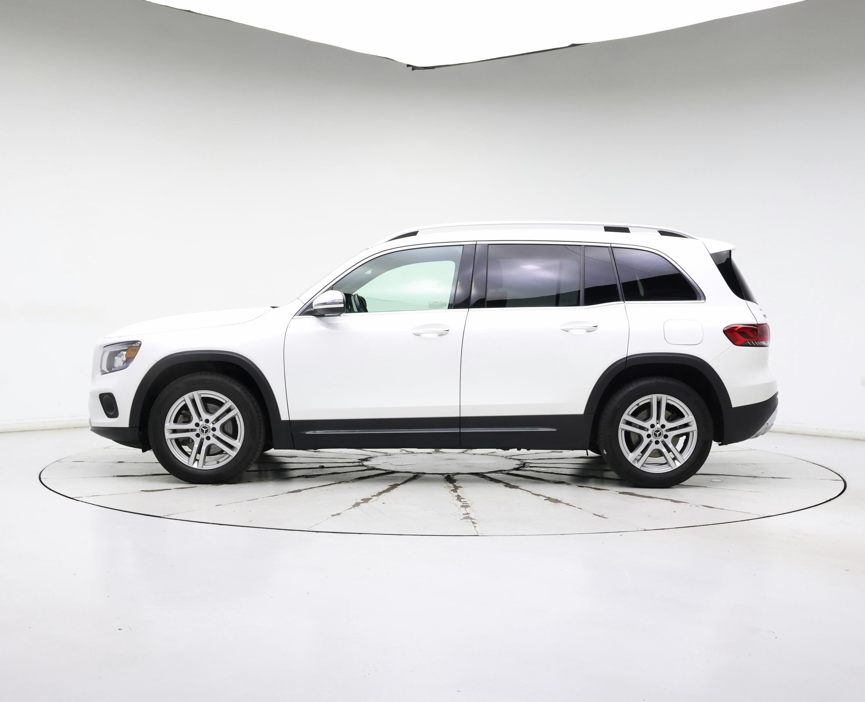 Thumbnail: 2022 Mercedes-Benz GLB - 3