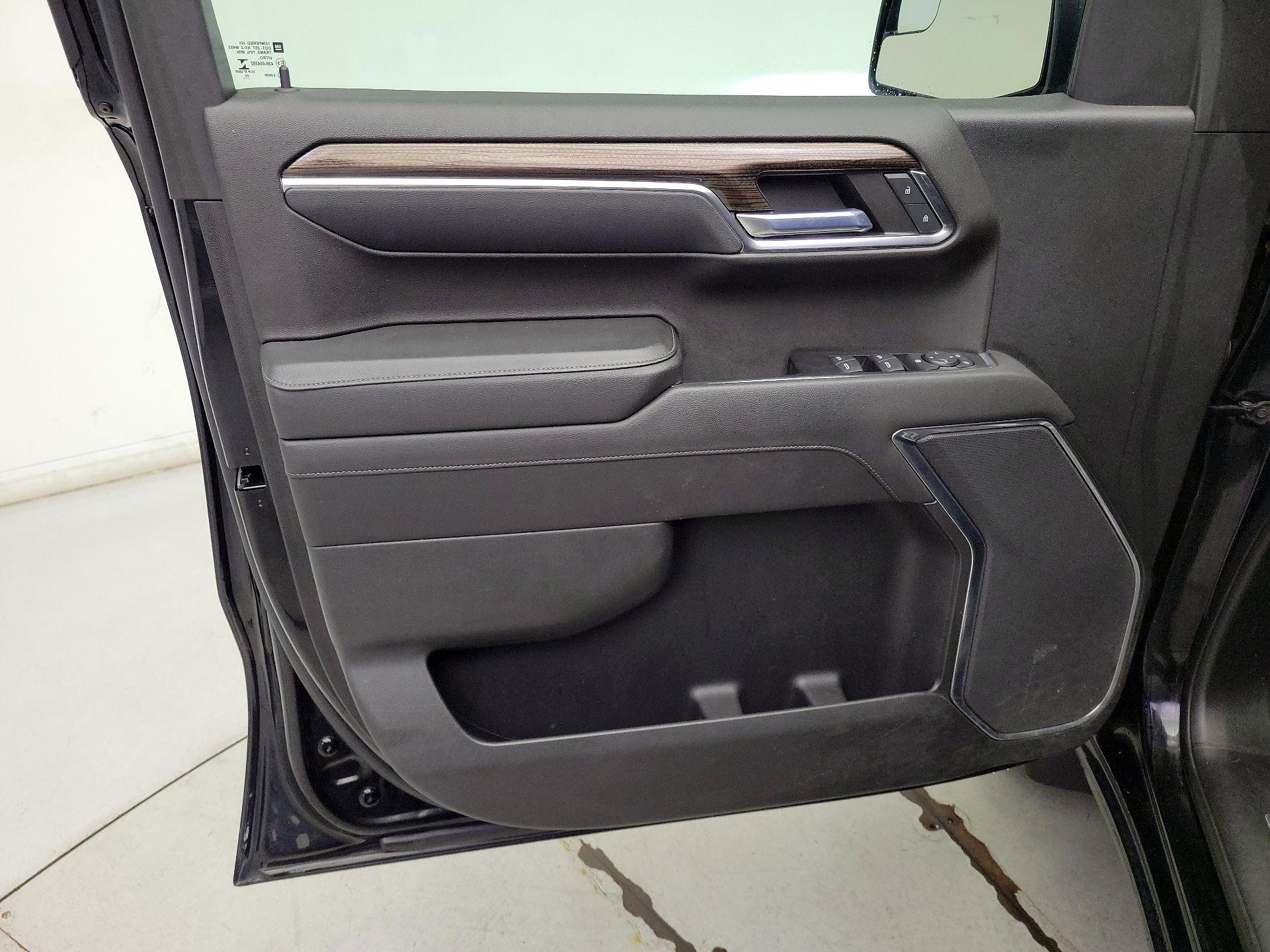 Thumbnail: 2022 Chevrolet Silverado 1500 - 12