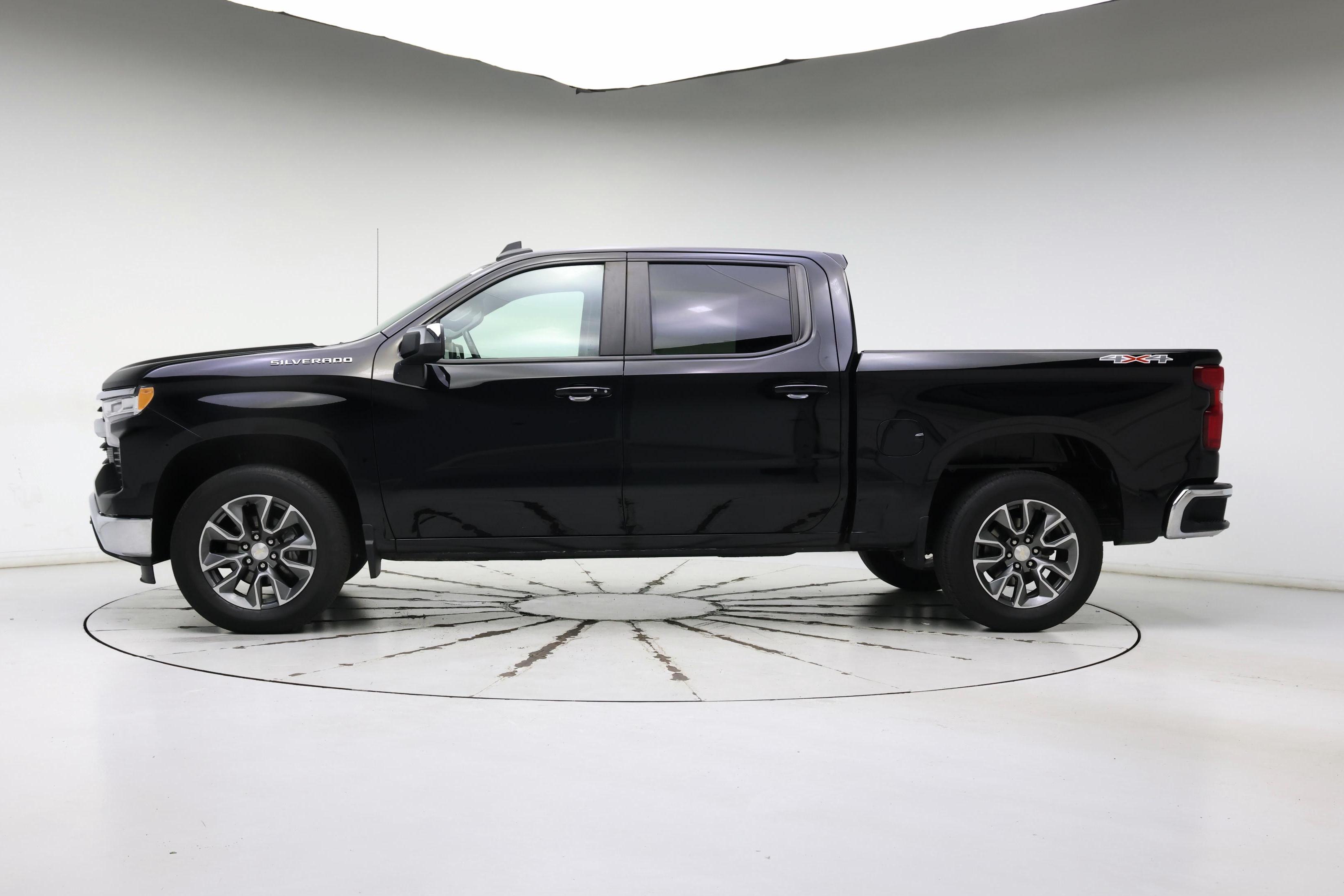 Thumbnail: 2022 Chevrolet Silverado 1500 - 3