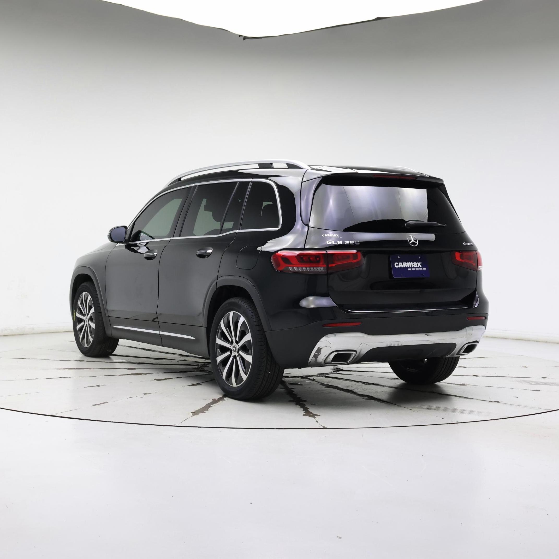 Thumbnail: 2021 Mercedes-Benz GLB - 2
