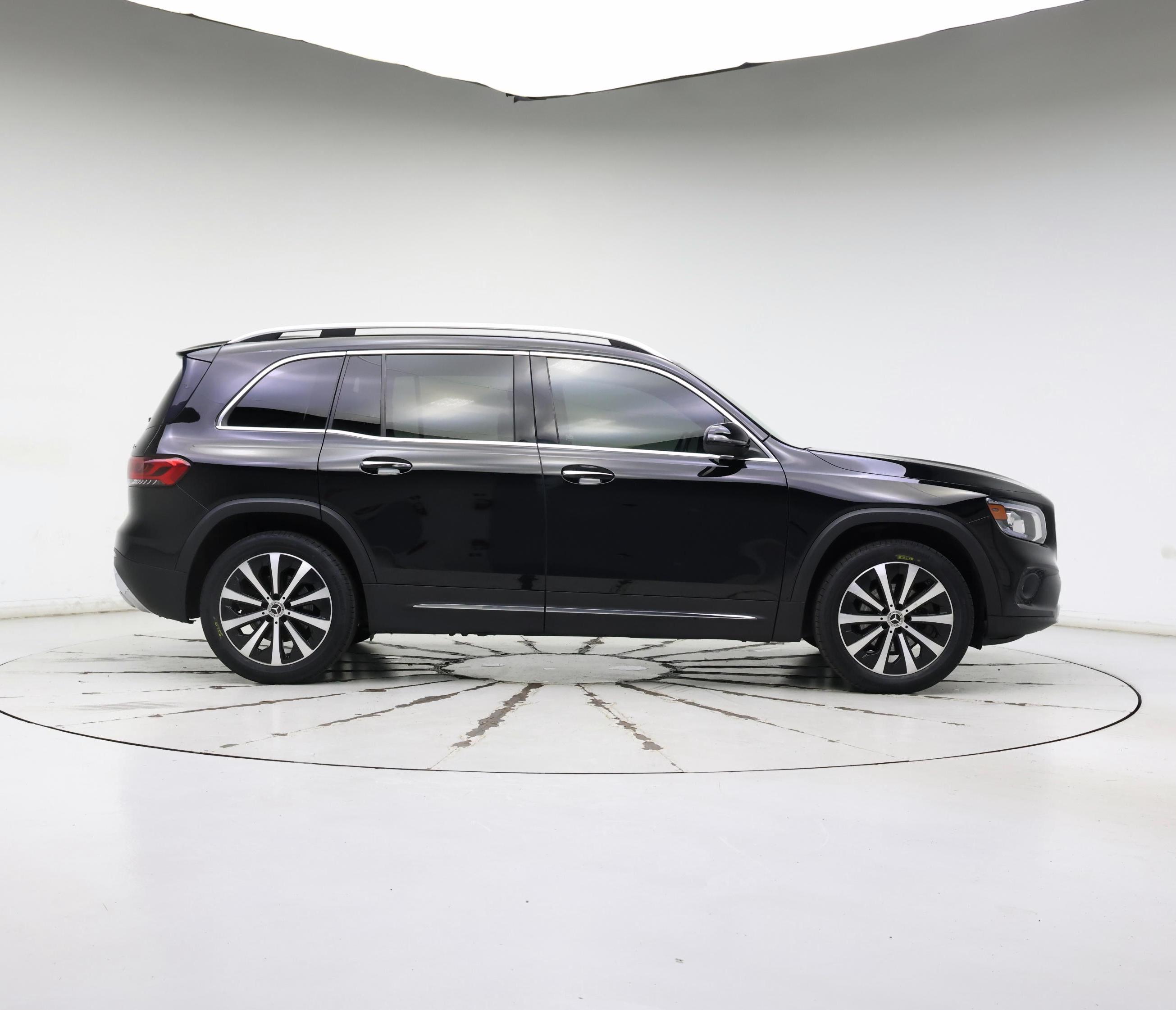 Thumbnail: 2021 Mercedes-Benz GLB - 7
