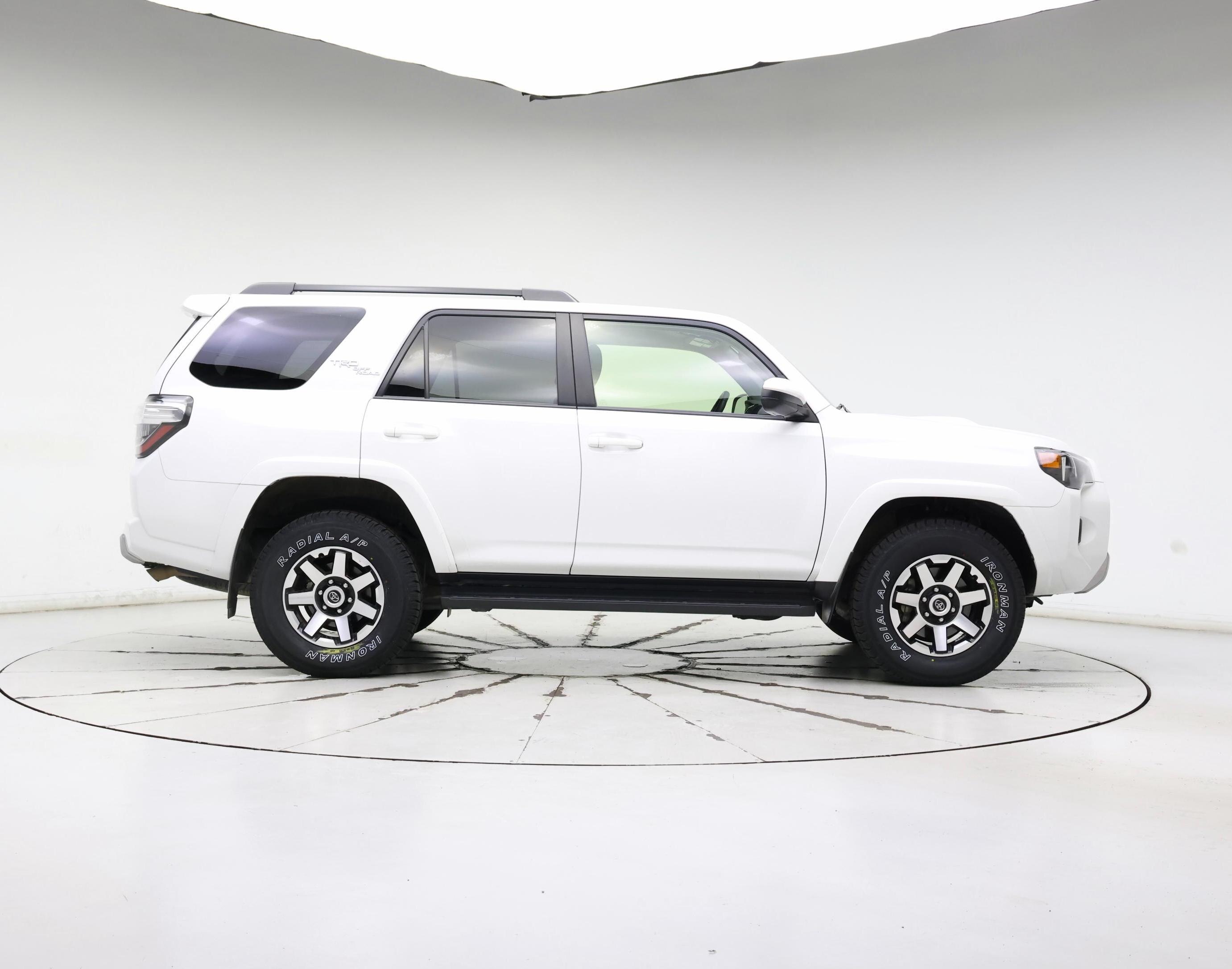 Thumbnail: 2024 Toyota 4Runner - 7