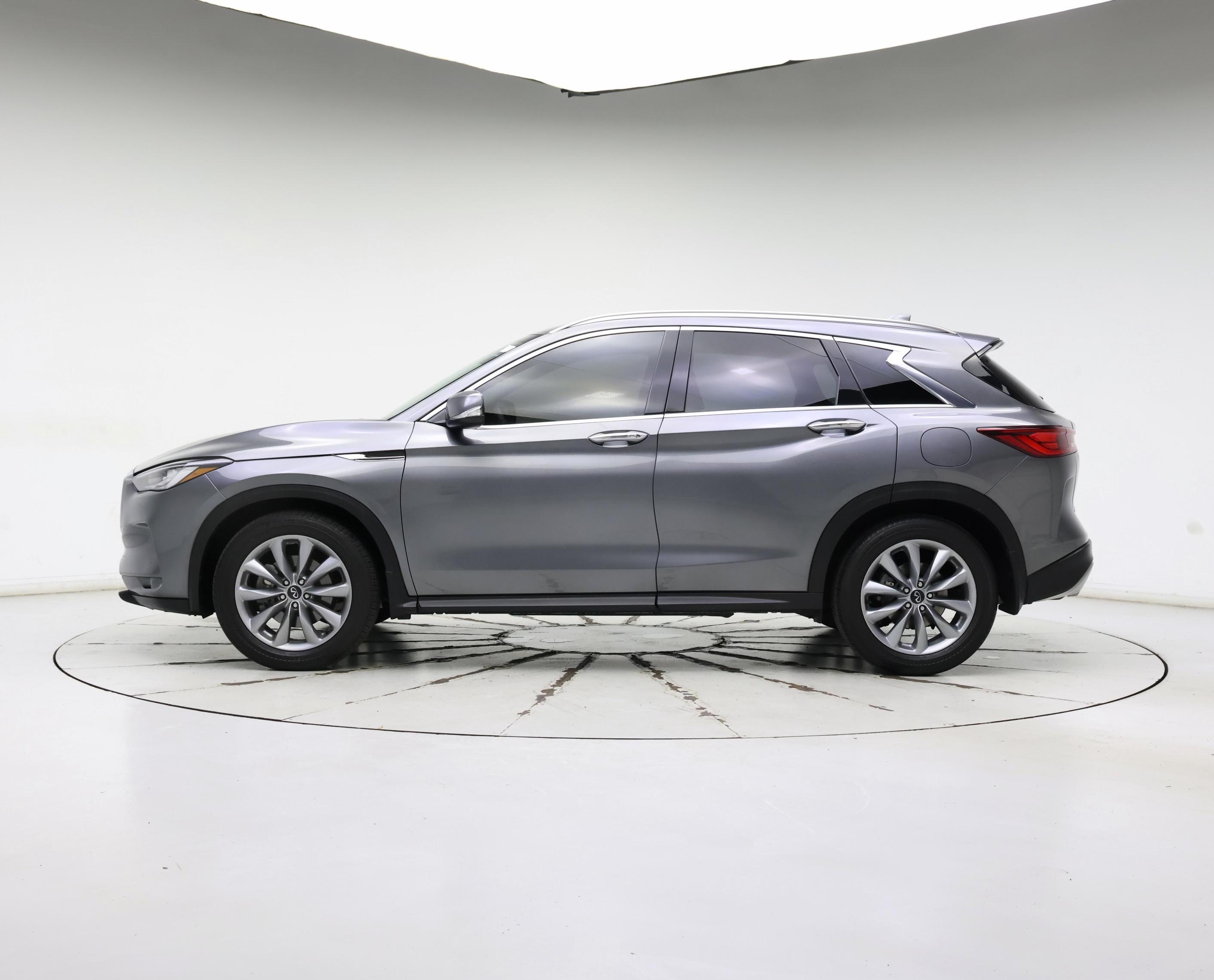 Thumbnail: 2022 INFINITI QX50 - 3