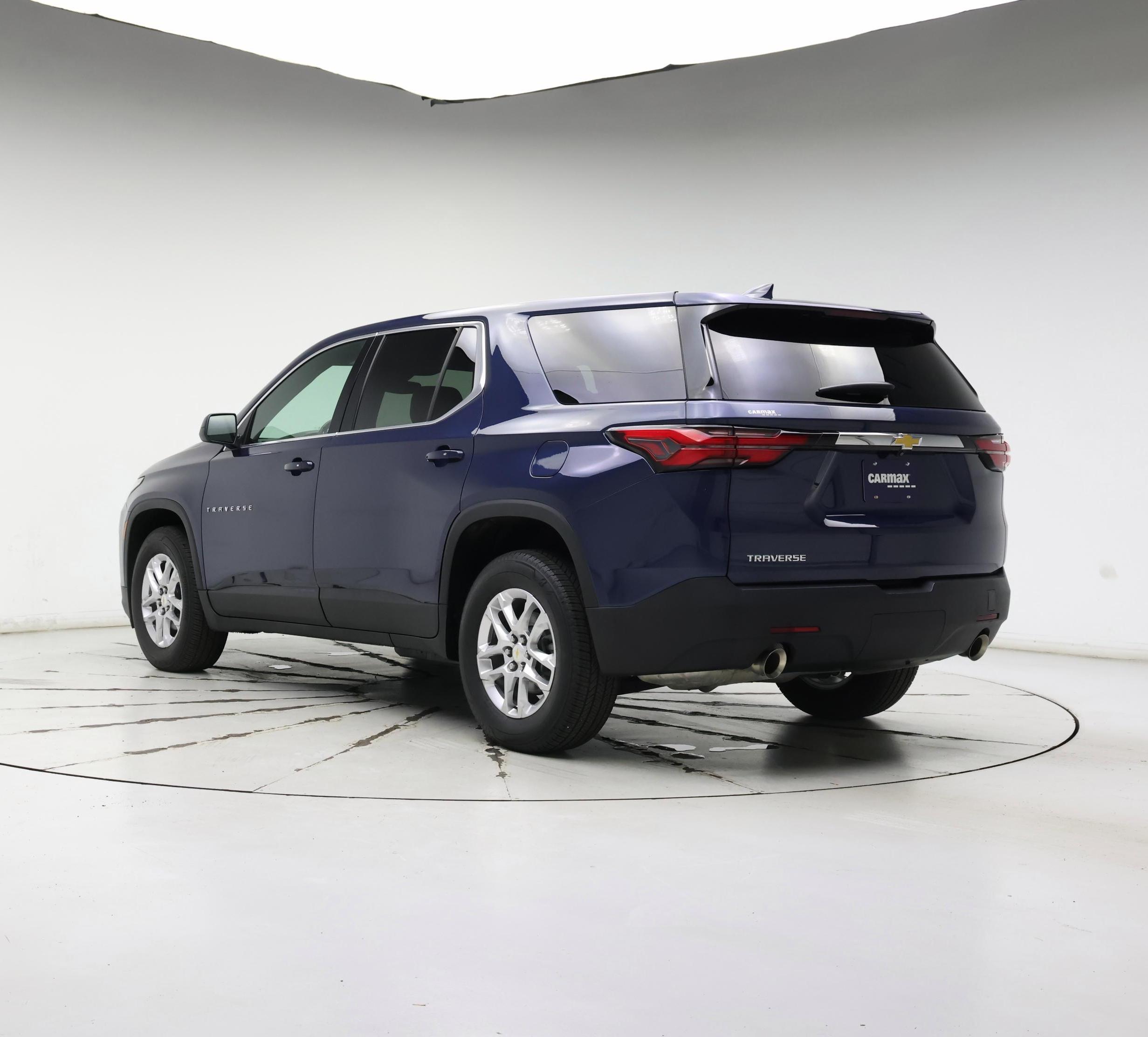 Thumbnail: 2022 Chevrolet Traverse - 2