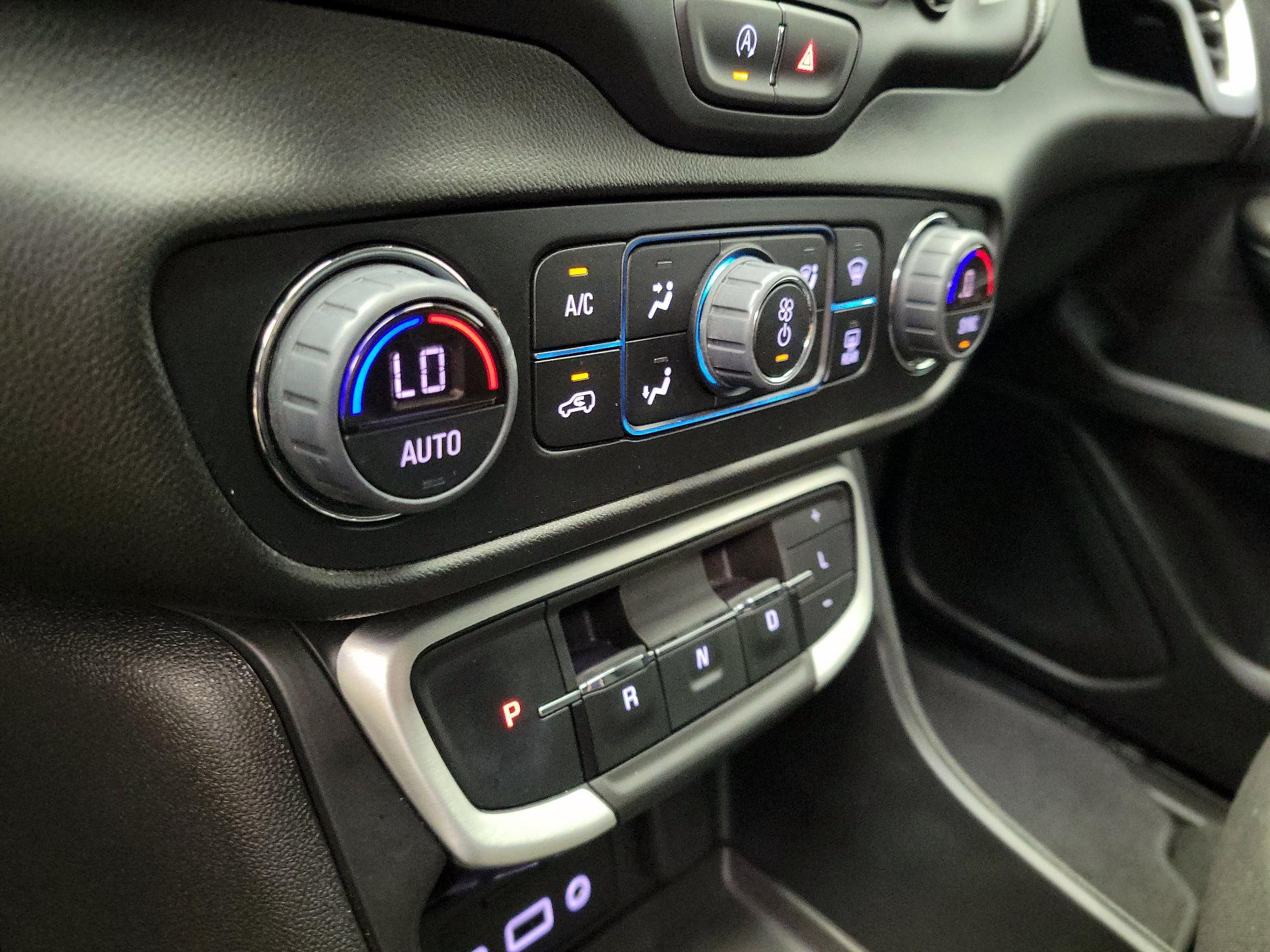 Thumbnail: 2023 GMC Terrain - 17