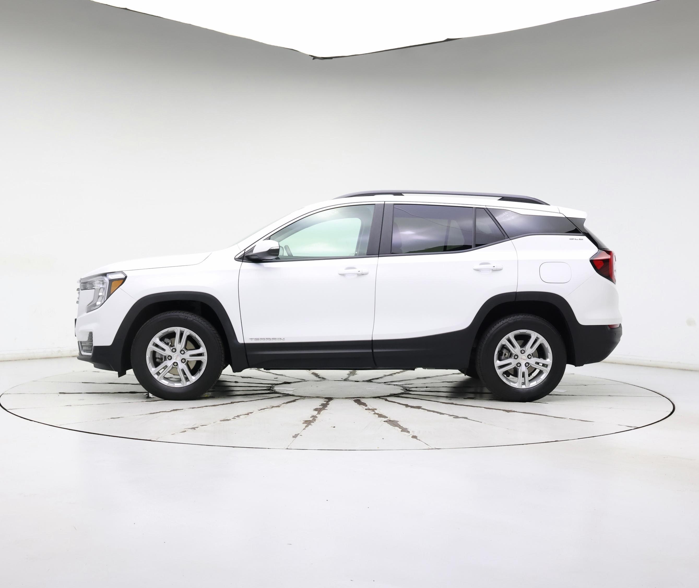 Thumbnail: 2023 GMC Terrain - 3
