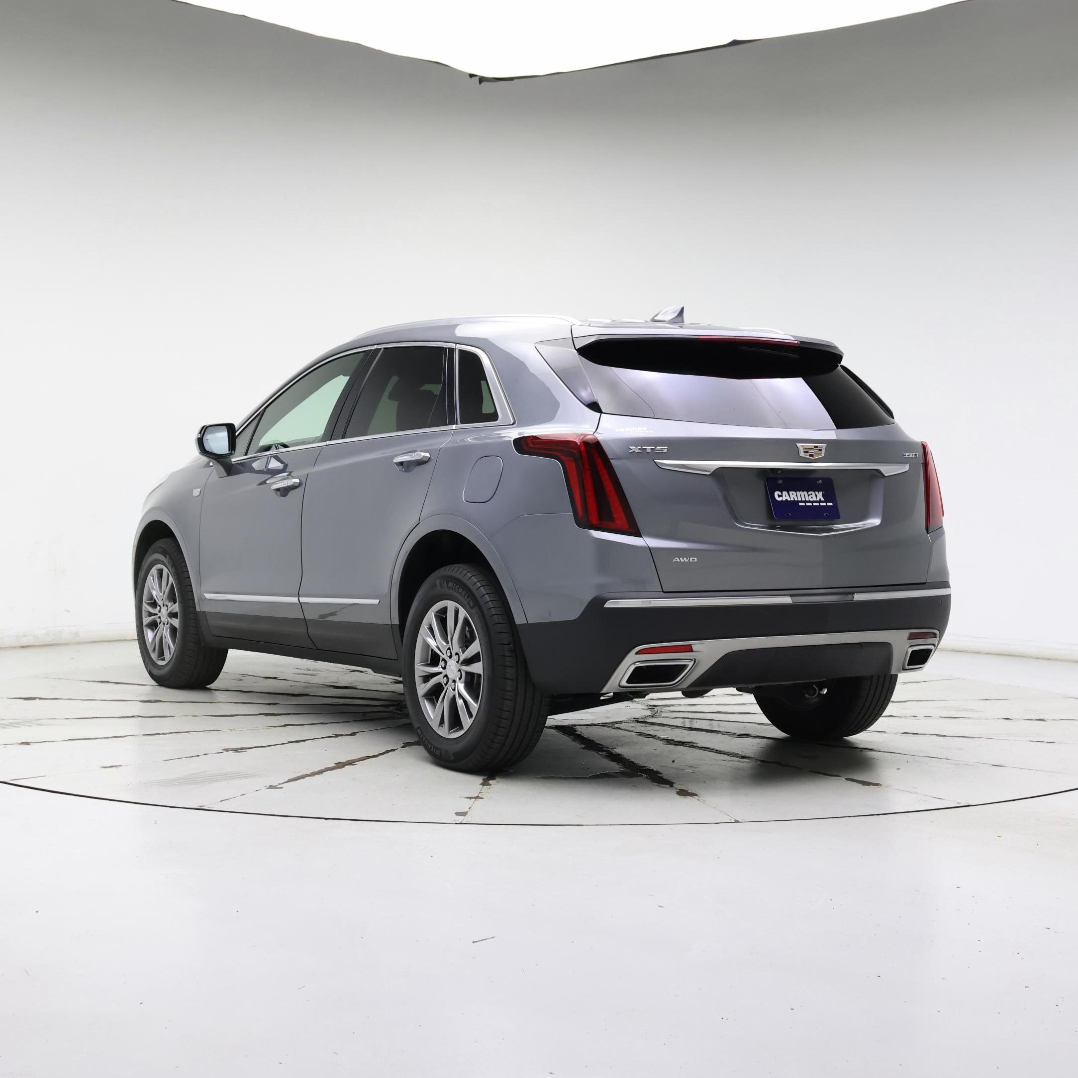 Thumbnail: 2022 Cadillac XT5 - 2