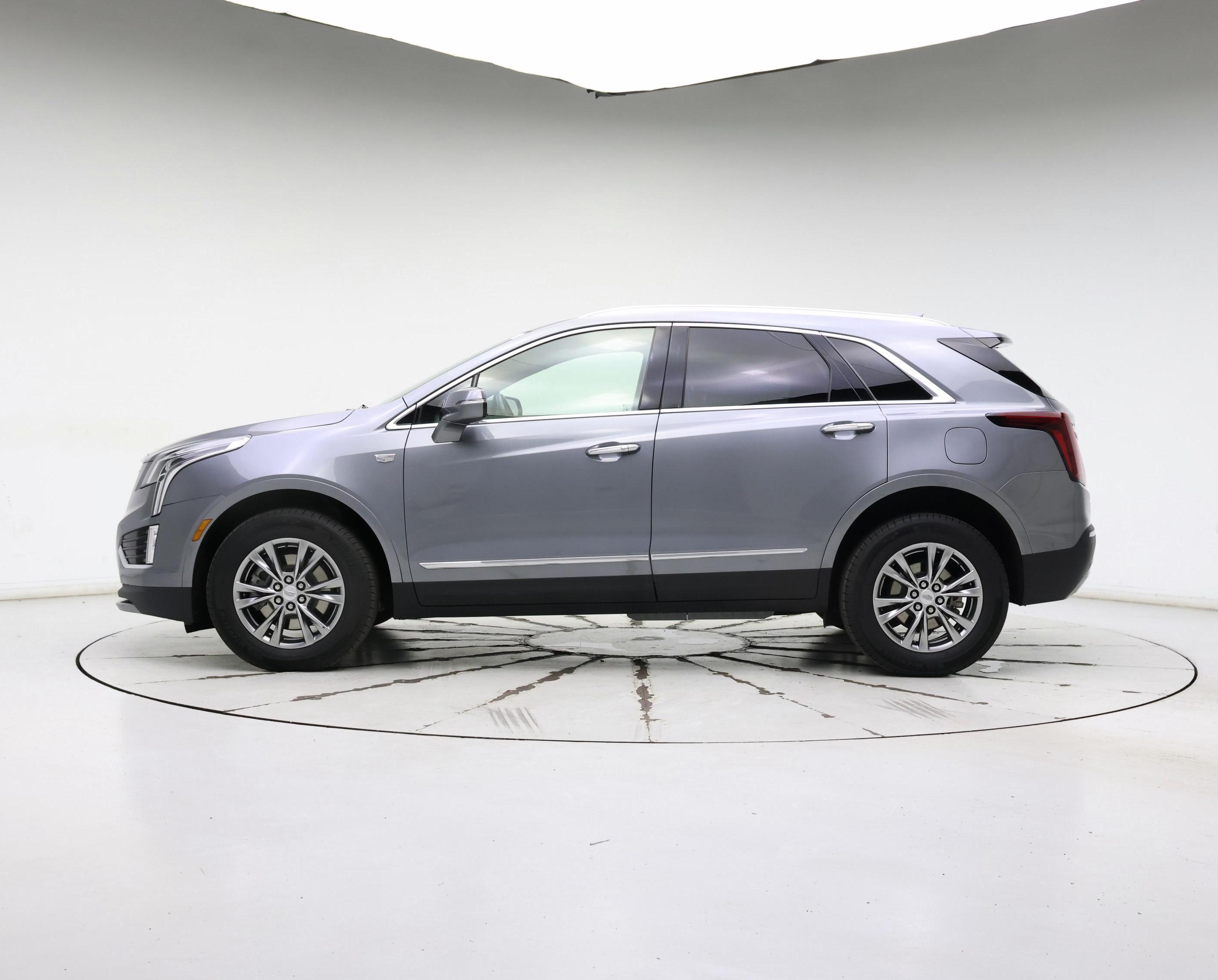 Thumbnail: 2022 Cadillac XT5 - 3