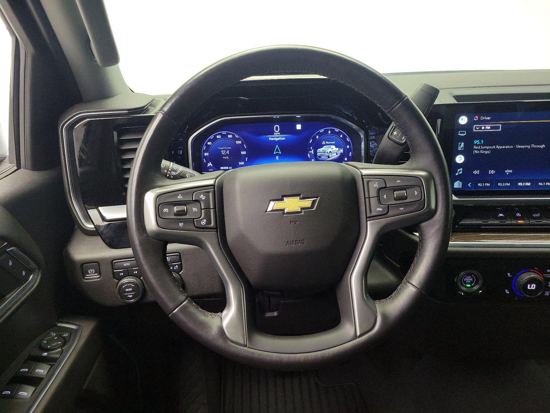 Thumbnail: 2022 Chevrolet Silverado 1500 - 10