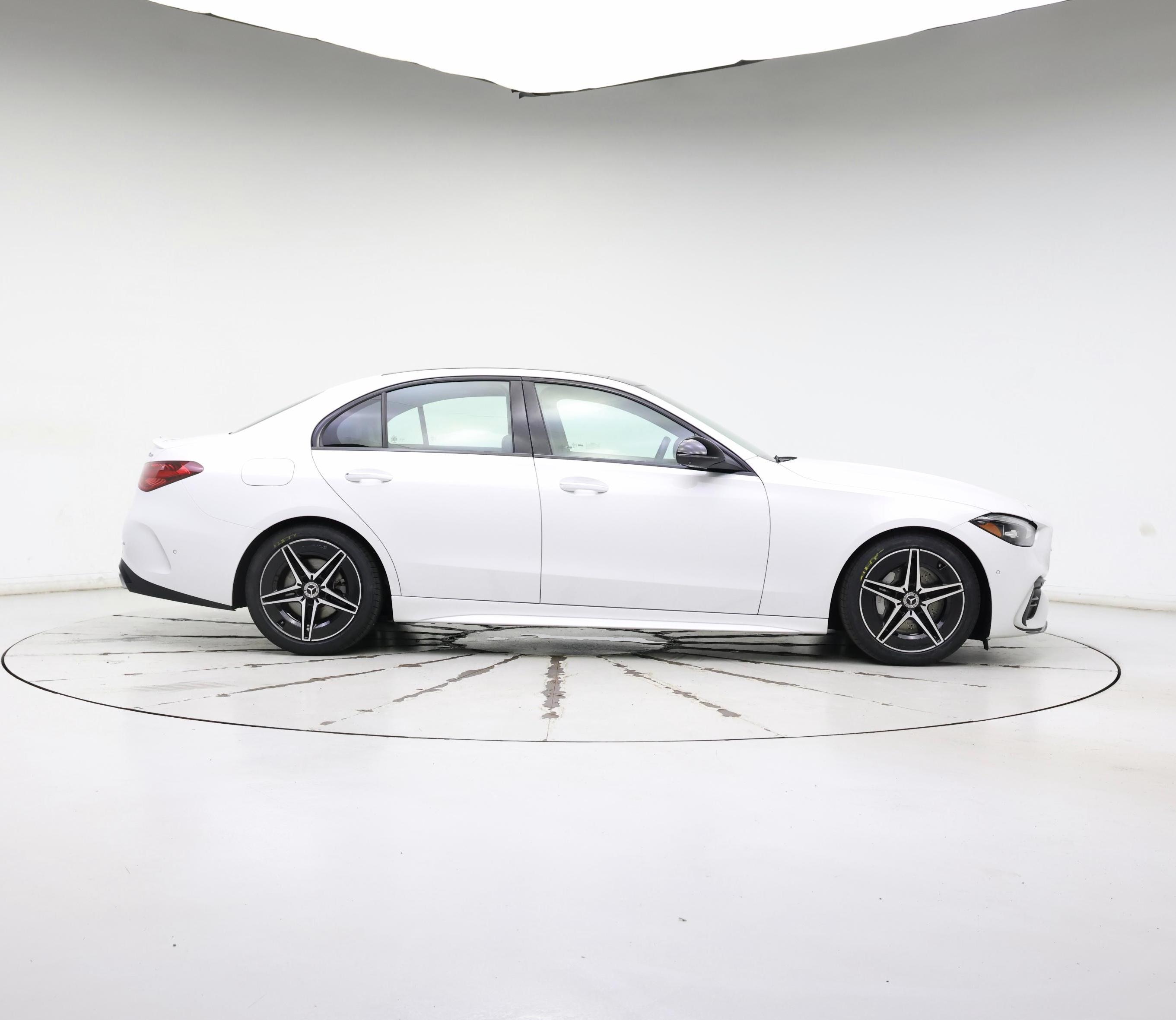 Thumbnail: 2022 Mercedes-Benz C-Class - 7