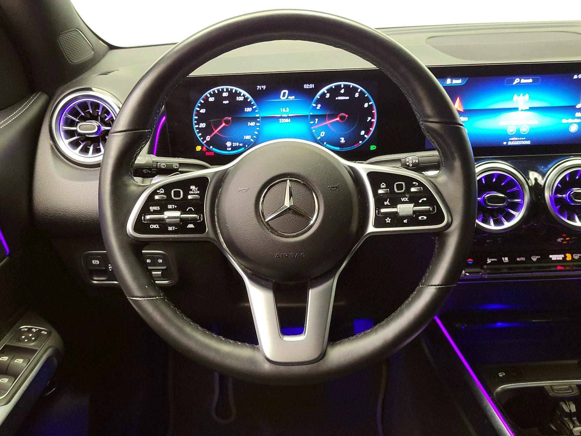 Thumbnail: 2022 Mercedes-Benz GLB - 10