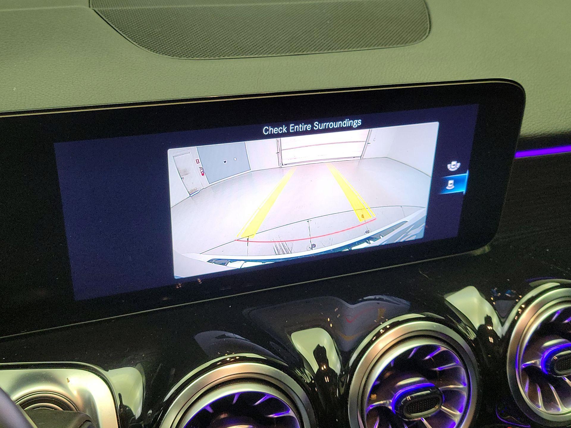 Thumbnail: 2022 Mercedes-Benz GLB - 15