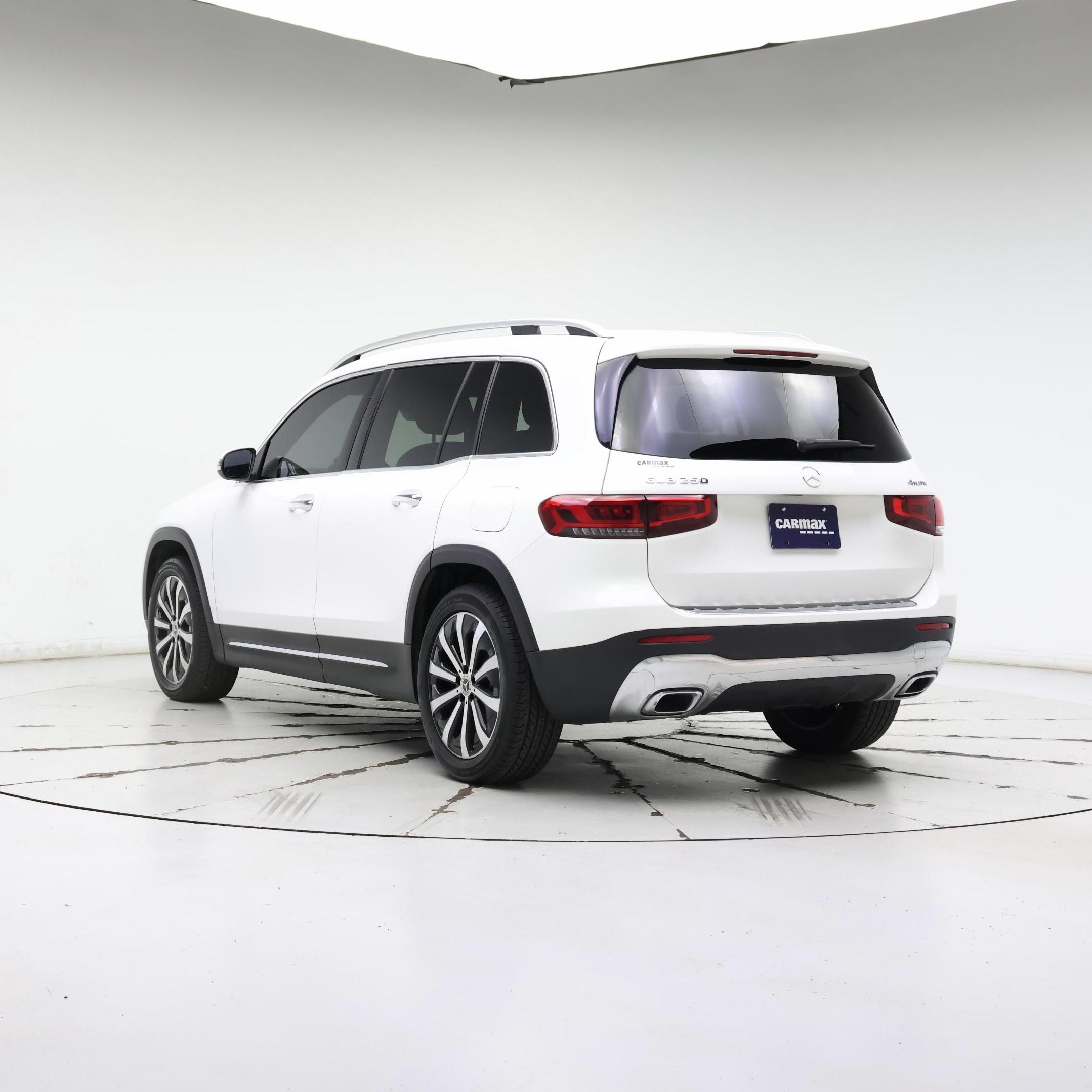 Thumbnail: 2022 Mercedes-Benz GLB - 2