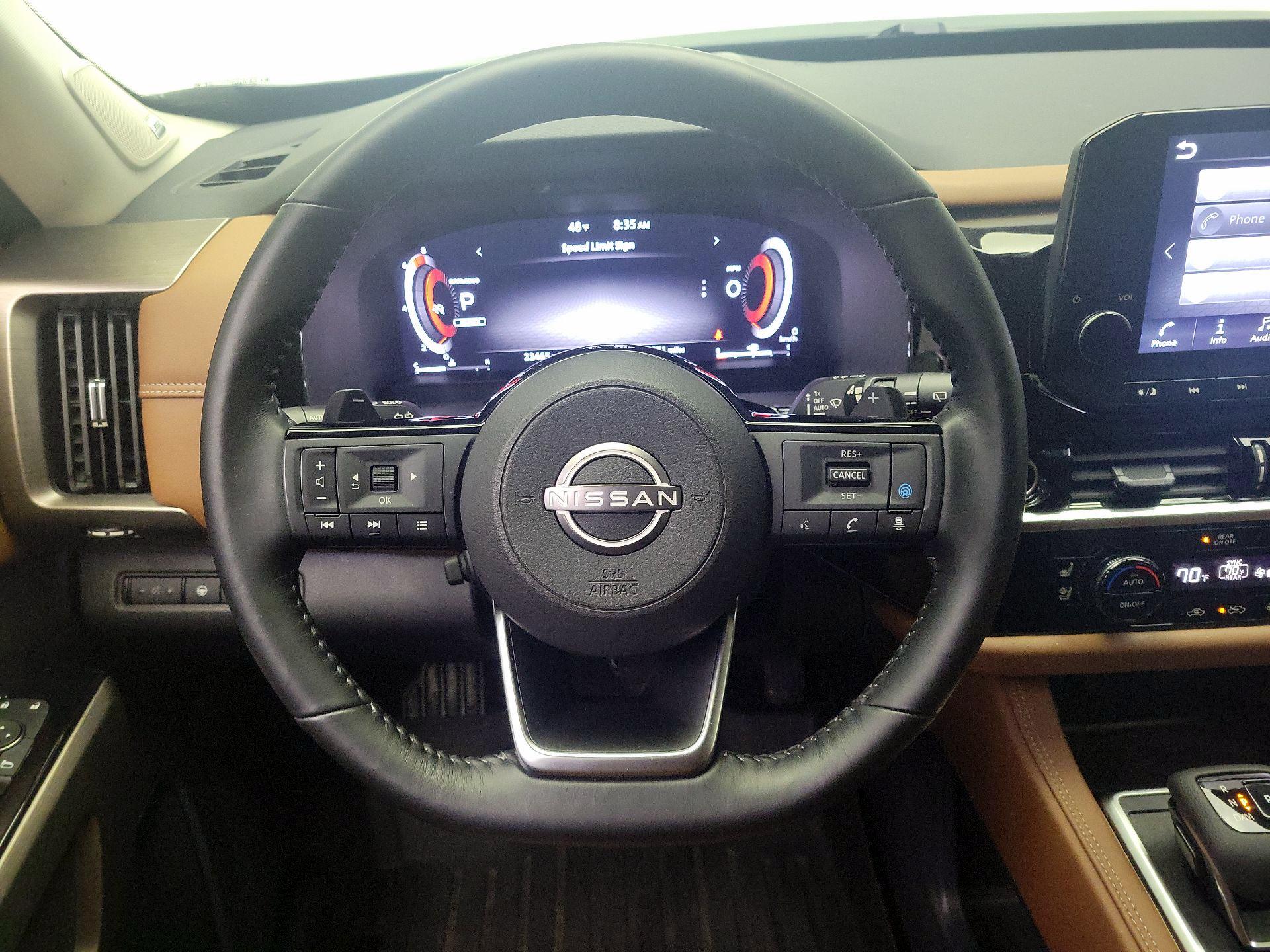 Thumbnail: 2023 Nissan Pathfinder - 10