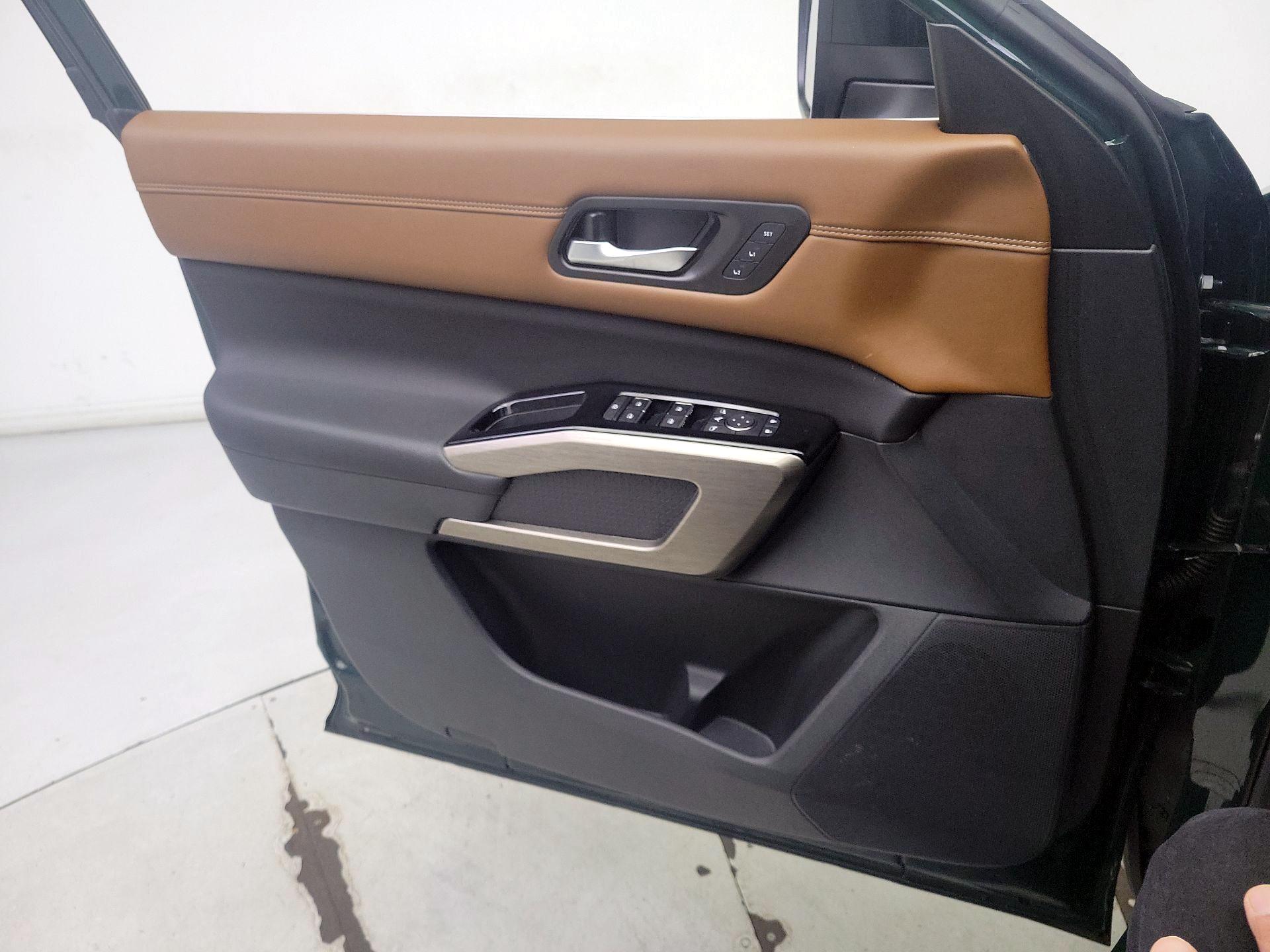Thumbnail: 2023 Nissan Pathfinder - 12