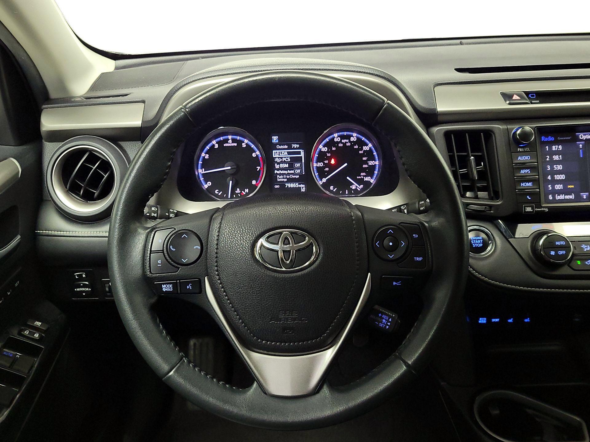 Thumbnail: 2017 Toyota RAV4 - 10