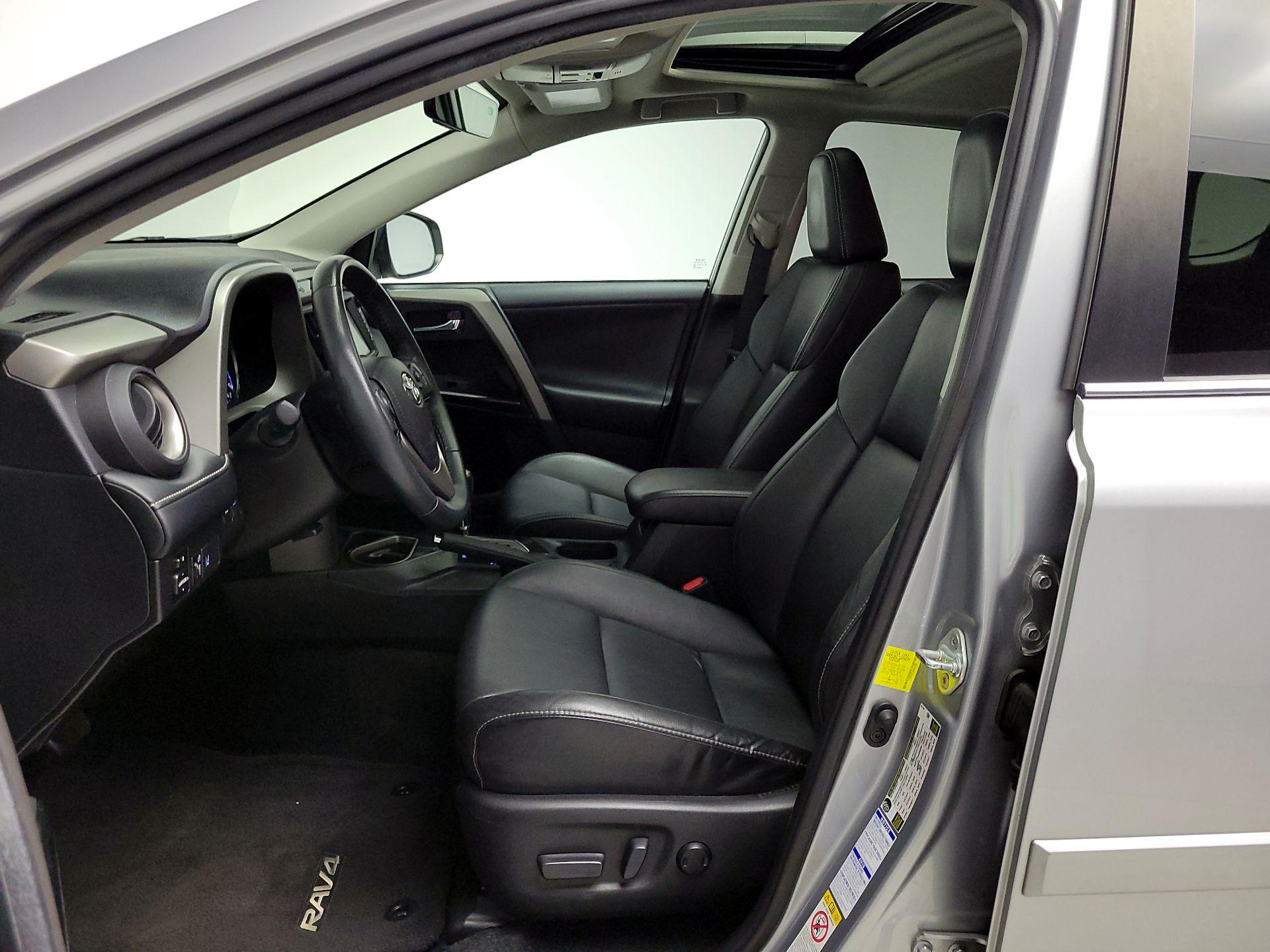 Thumbnail: 2017 Toyota RAV4 - 11