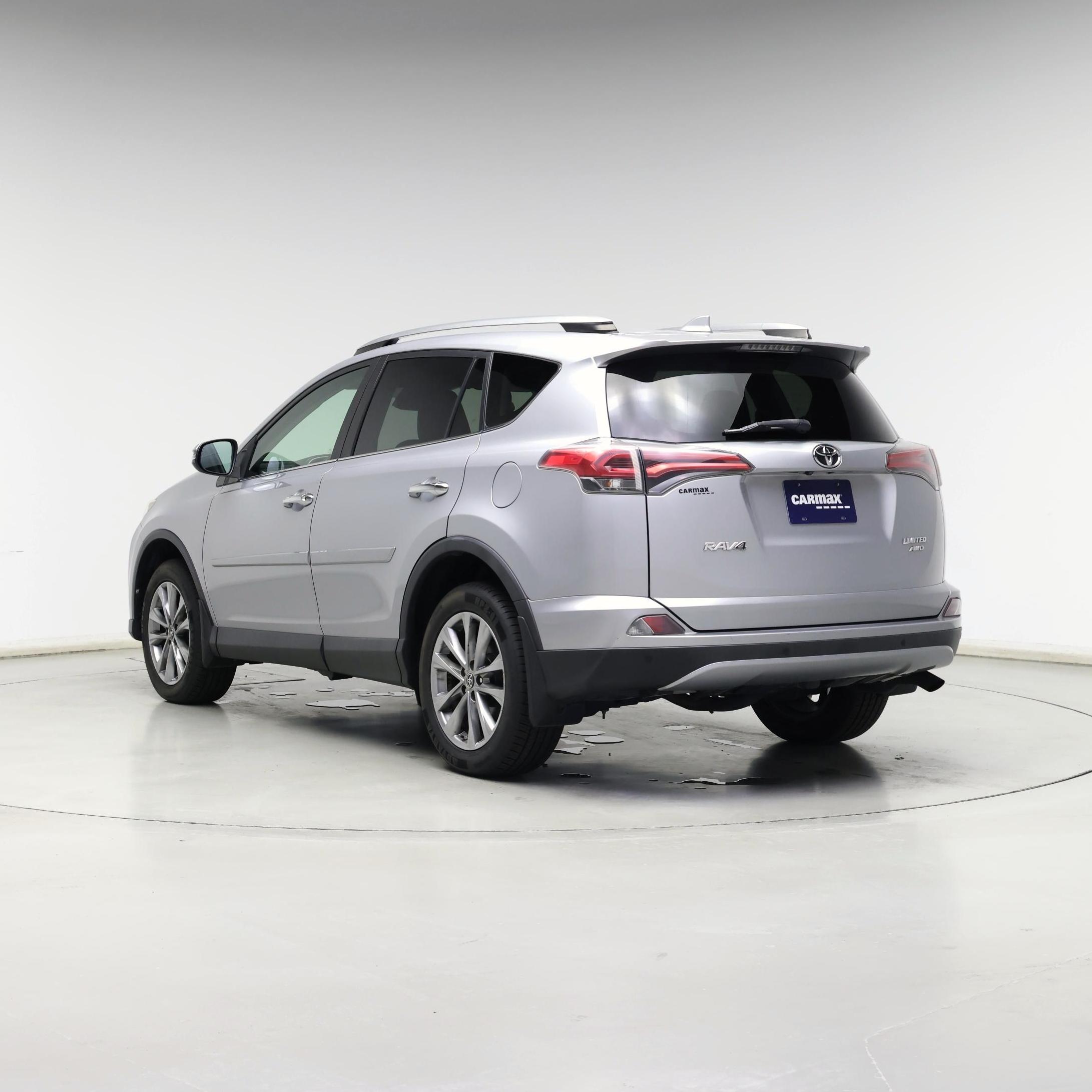 Thumbnail: 2017 Toyota RAV4 - 2