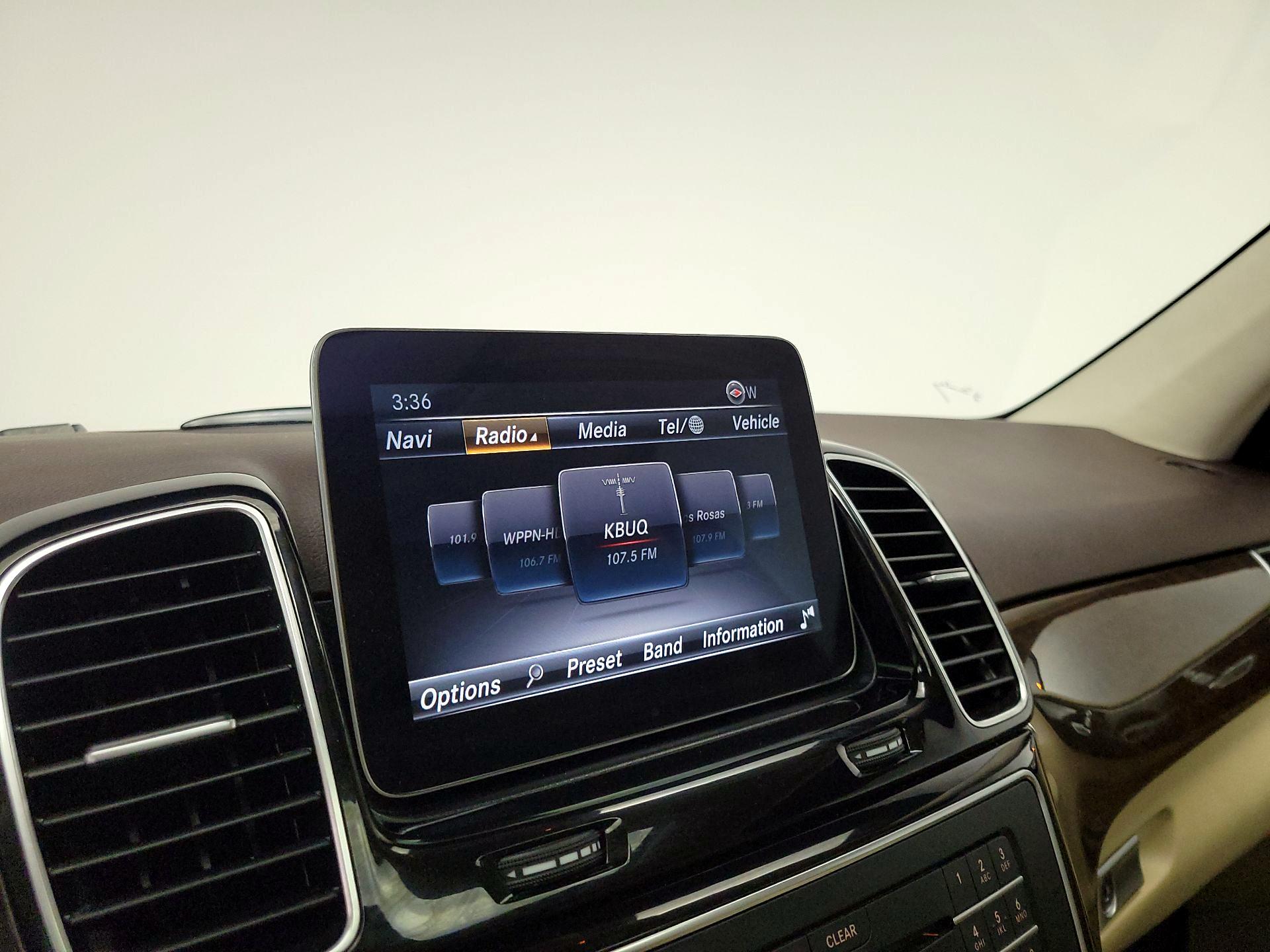 Thumbnail: 2018 Mercedes-Benz GLE - 16