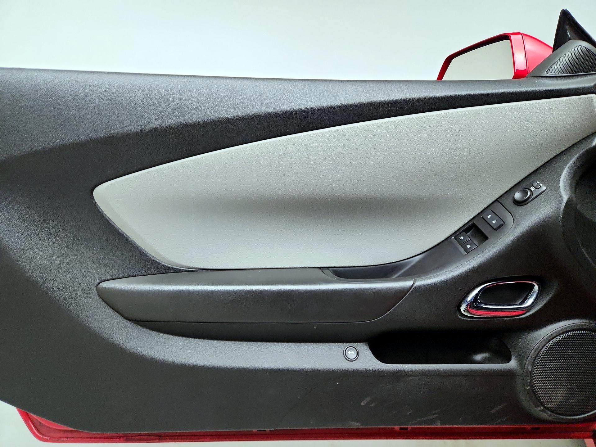 Thumbnail: 2014 Chevrolet Camaro - 12