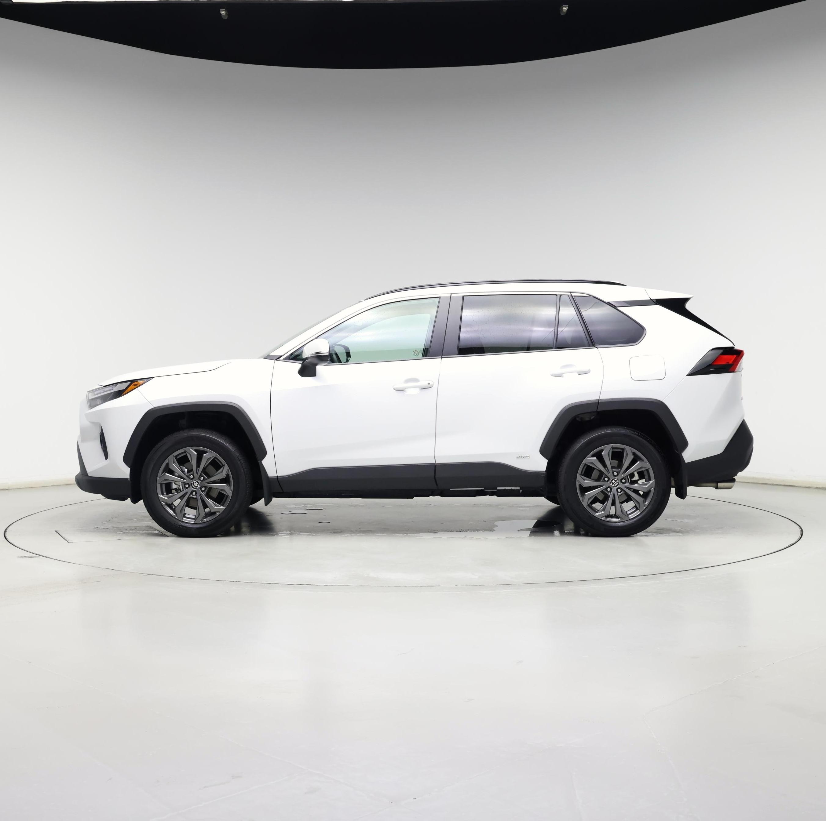 Thumbnail: 2025 Toyota RAV4 - 3