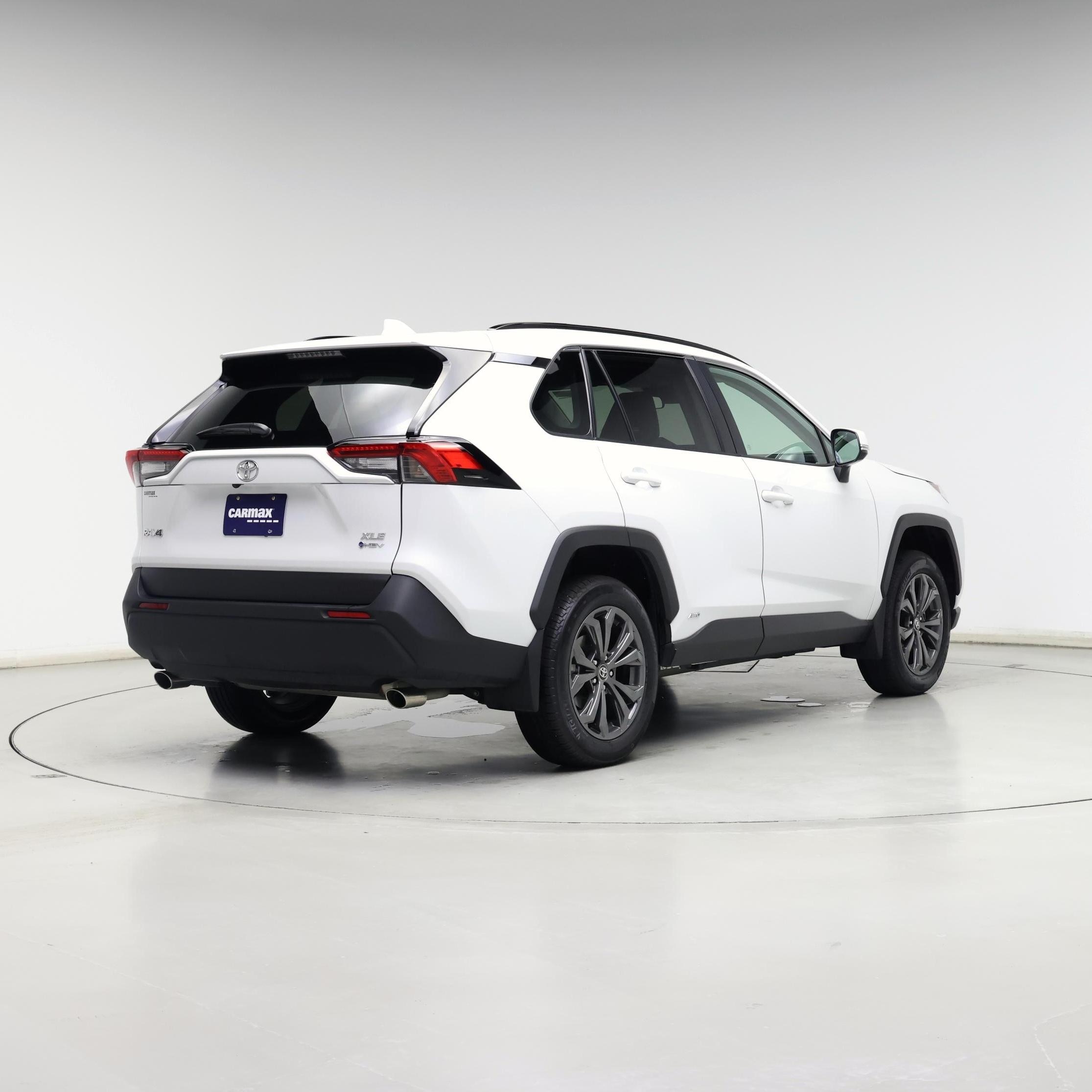 Thumbnail: 2025 Toyota RAV4 - 8