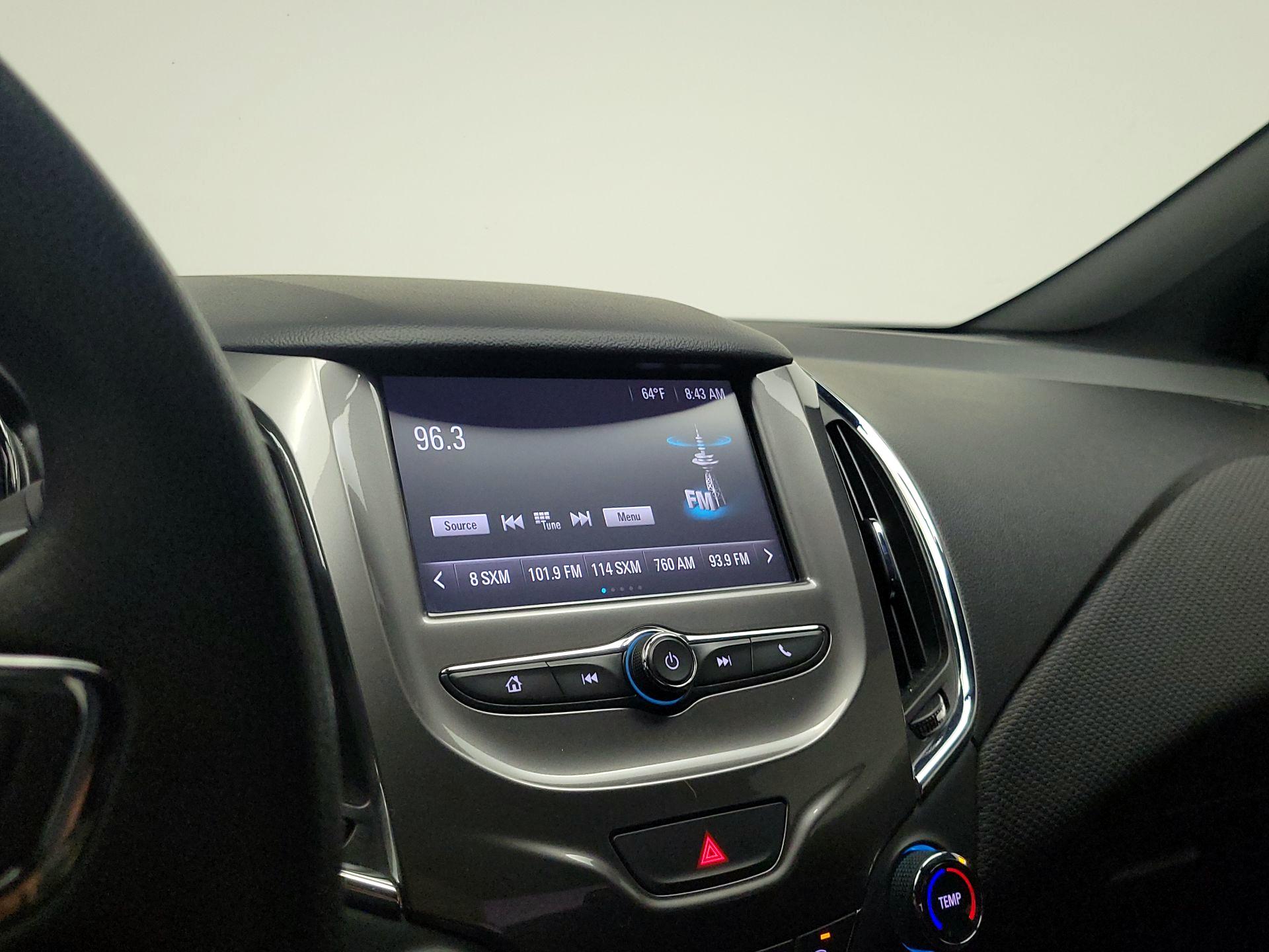Thumbnail: 2017 Chevrolet Cruze - 15