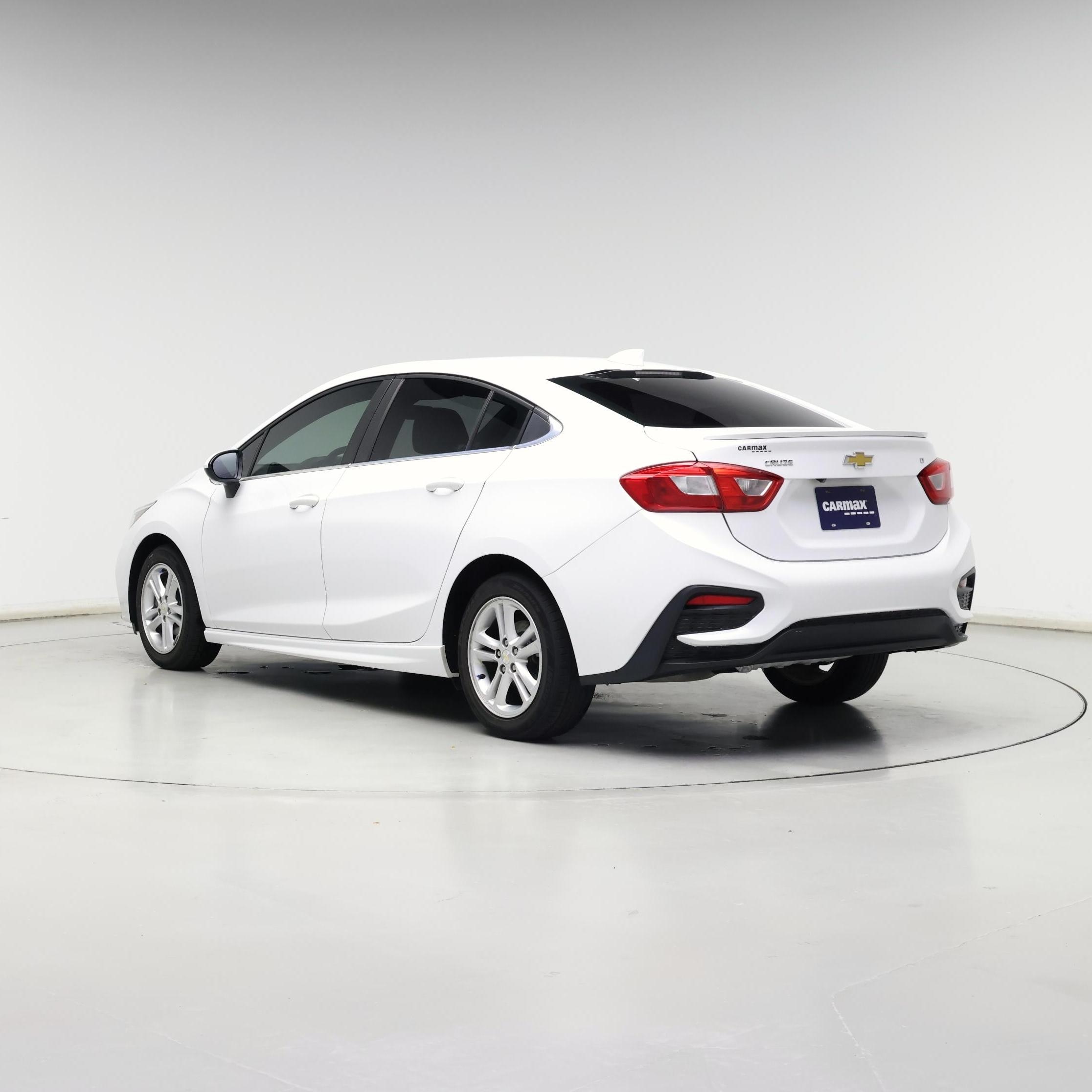 Thumbnail: 2017 Chevrolet Cruze - 2