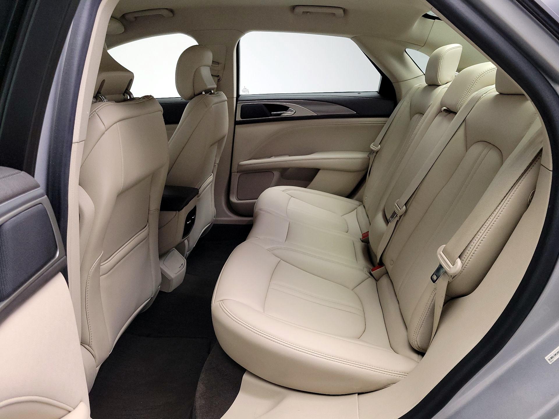 Thumbnail: 2019 Lincoln MKZ - 19