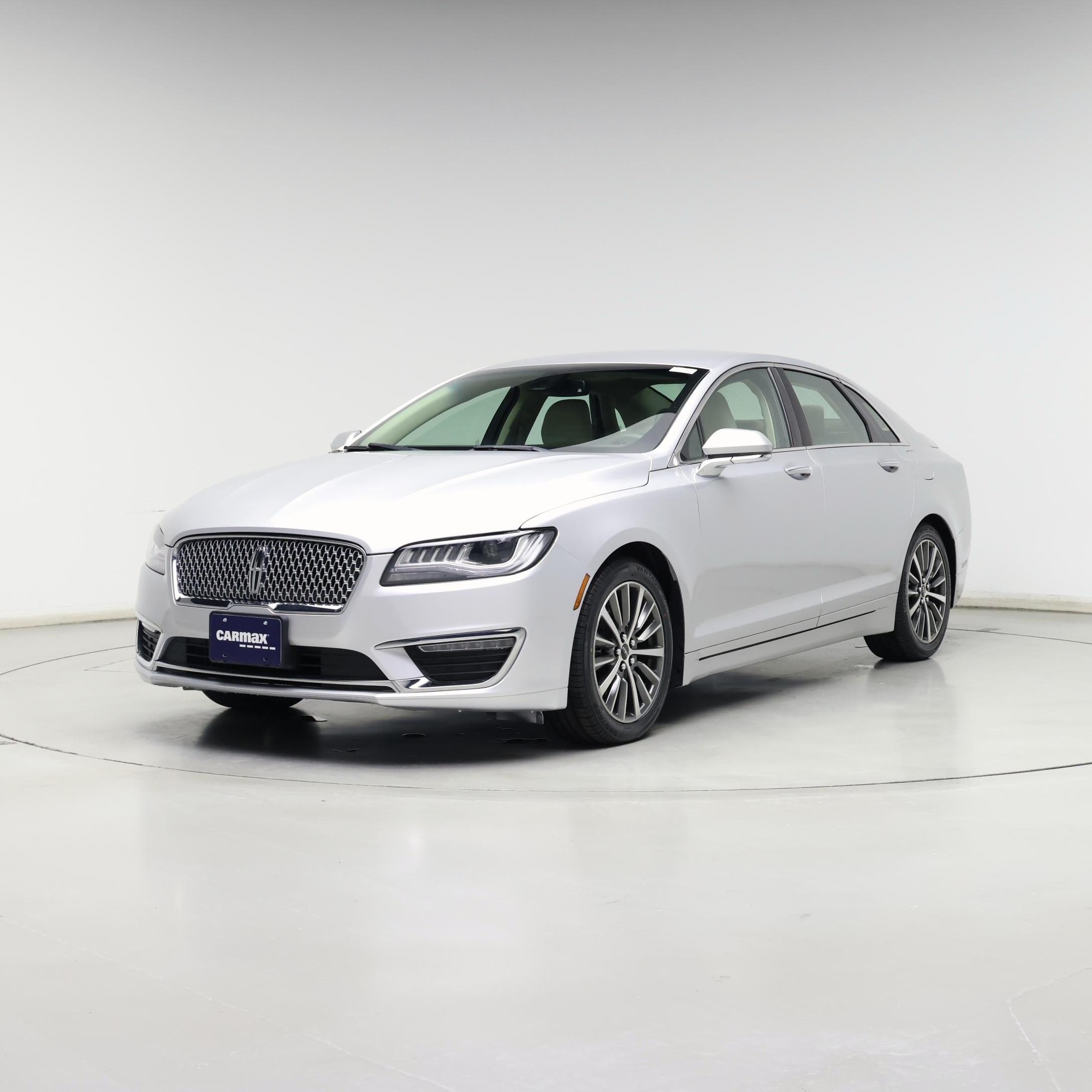 Thumbnail: 2019 Lincoln MKZ - 4