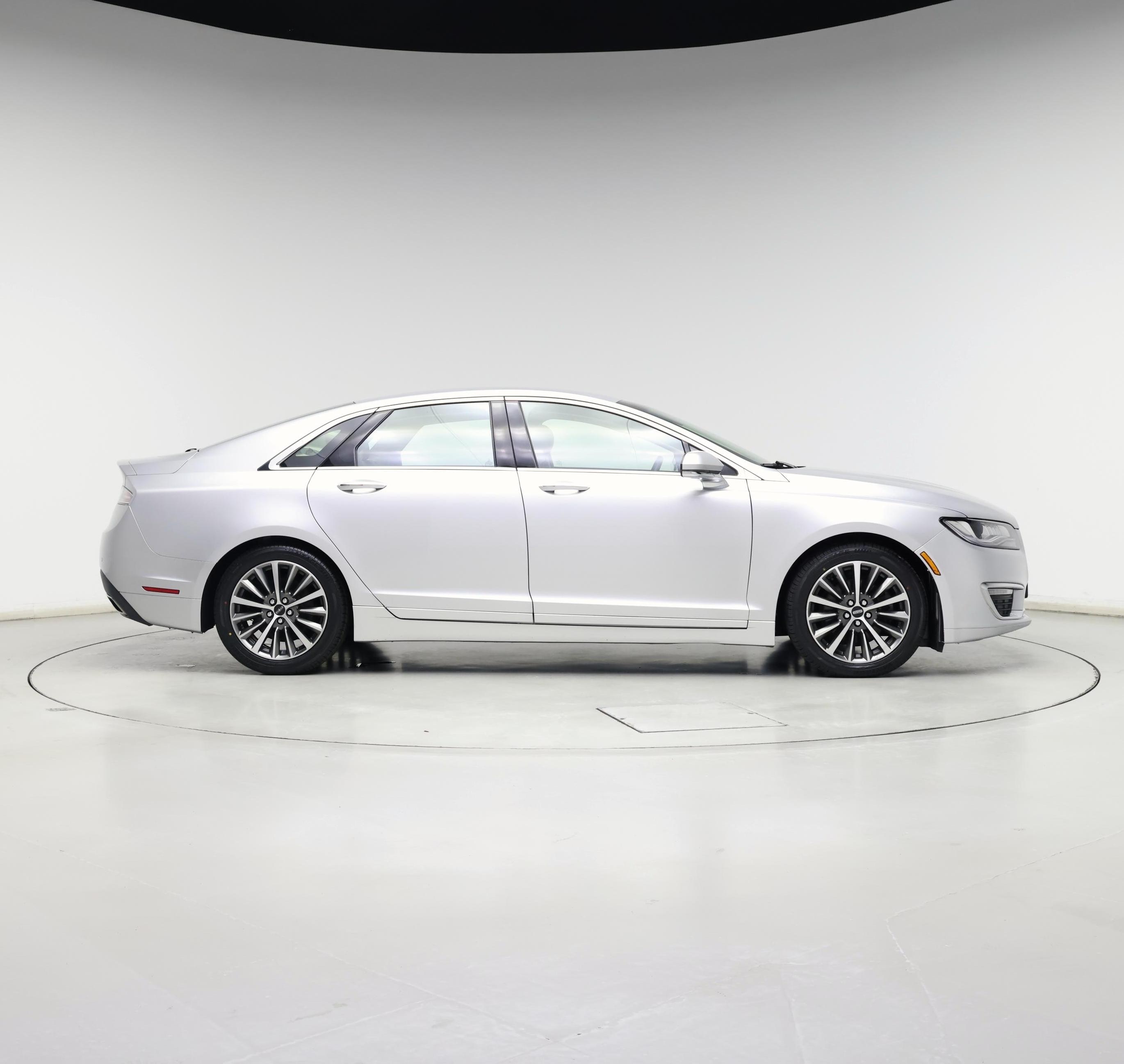 Thumbnail: 2019 Lincoln MKZ - 7