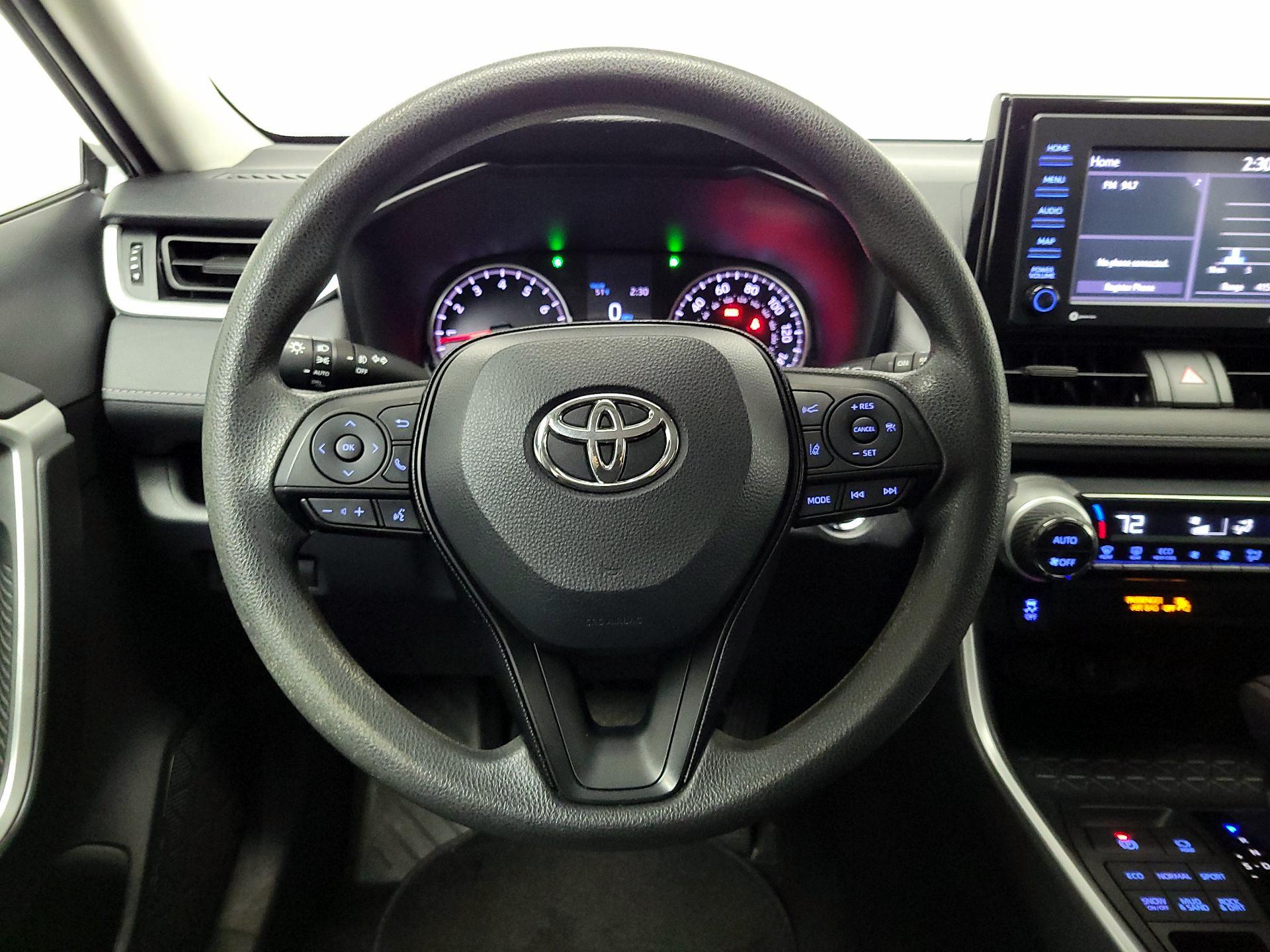 Thumbnail: 2020 Toyota RAV4 - 10