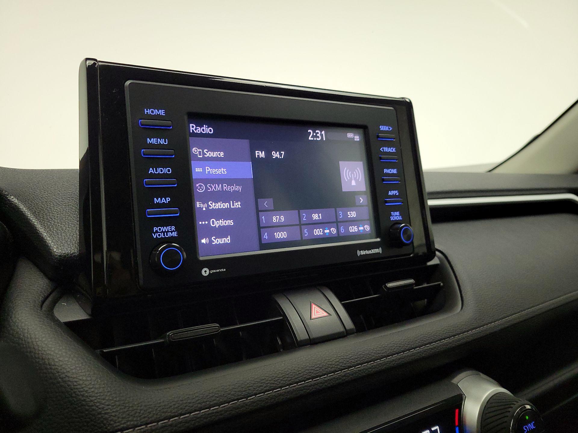 Thumbnail: 2020 Toyota RAV4 - 15