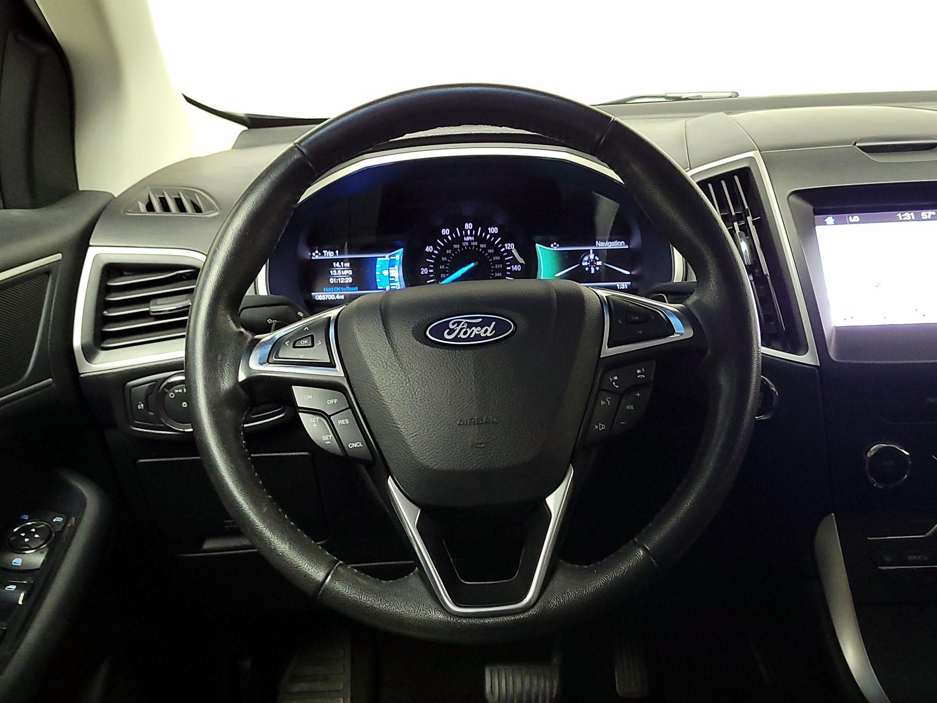 Thumbnail: 2018 Ford Edge - 10