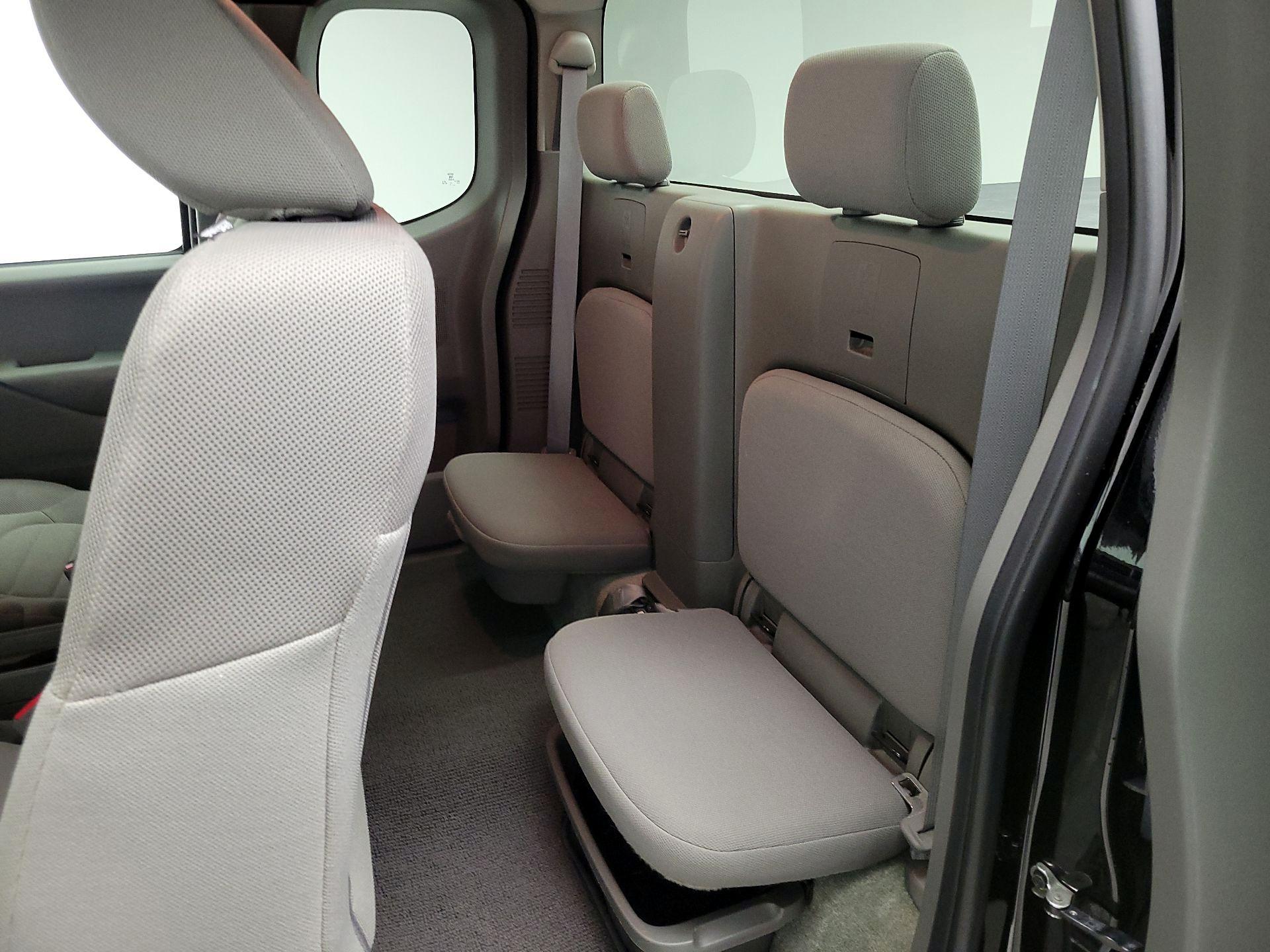 Thumbnail: 2017 Nissan Frontier - 18
