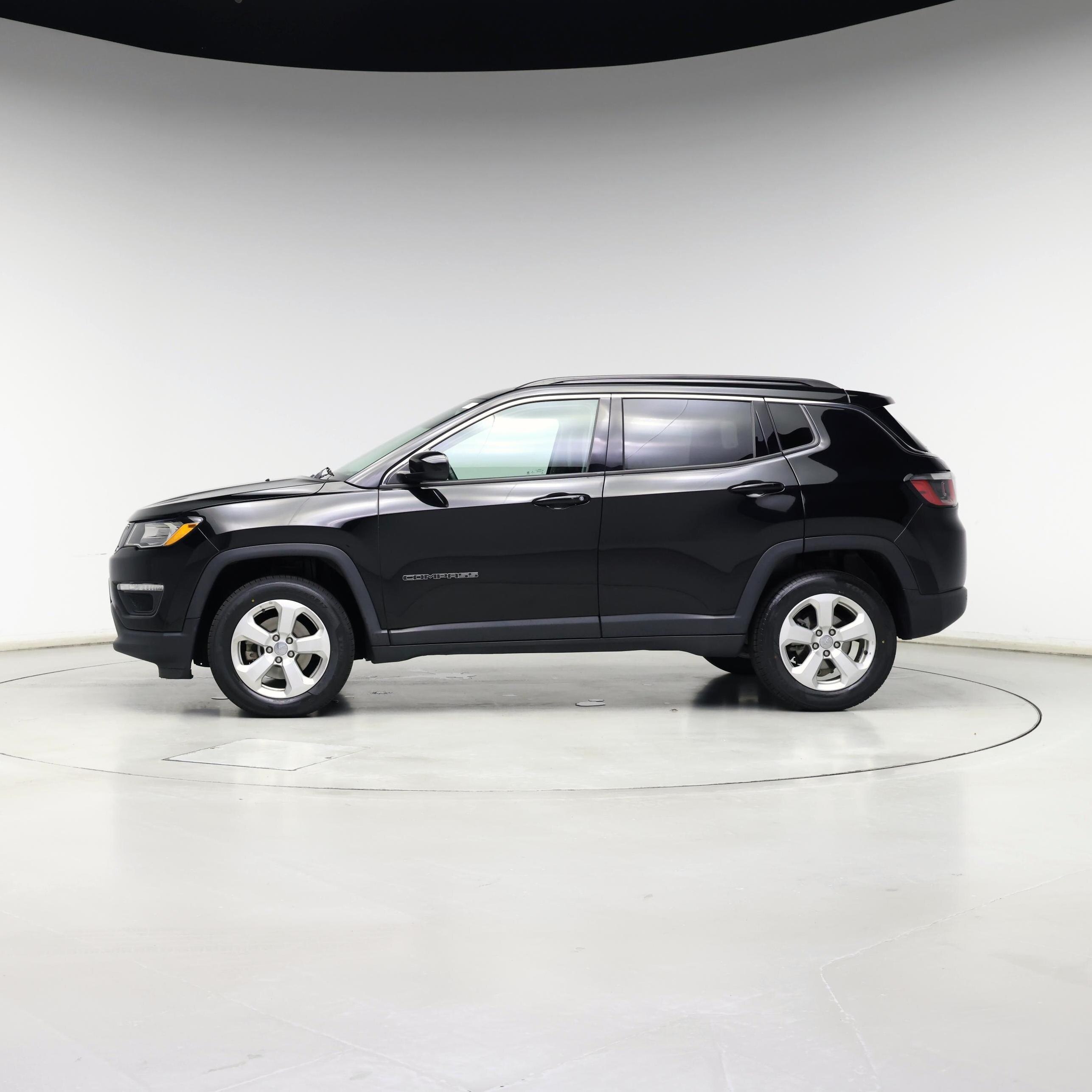 Thumbnail: 2018 Jeep Compass - 3