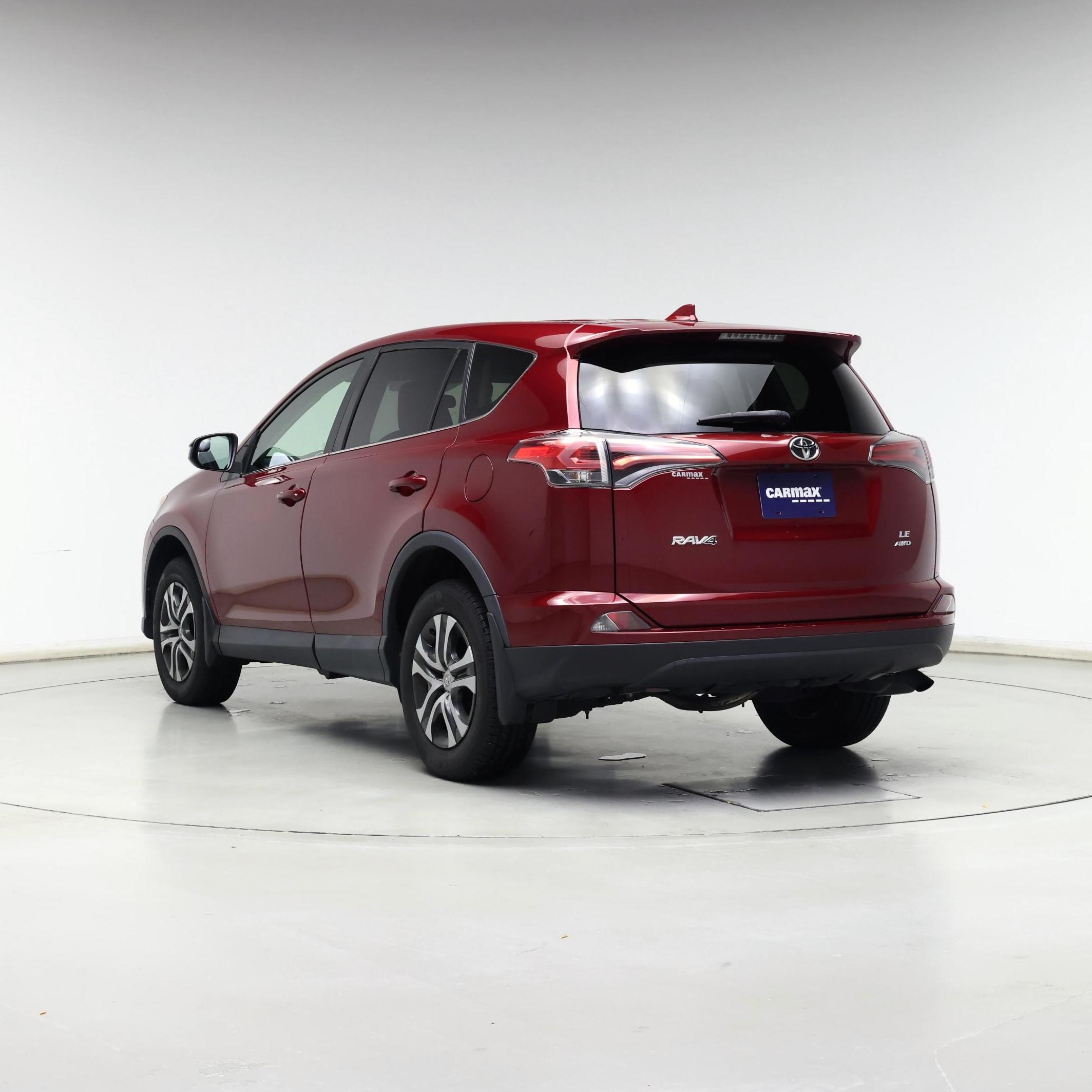 Thumbnail: 2018 Toyota RAV4 - 2
