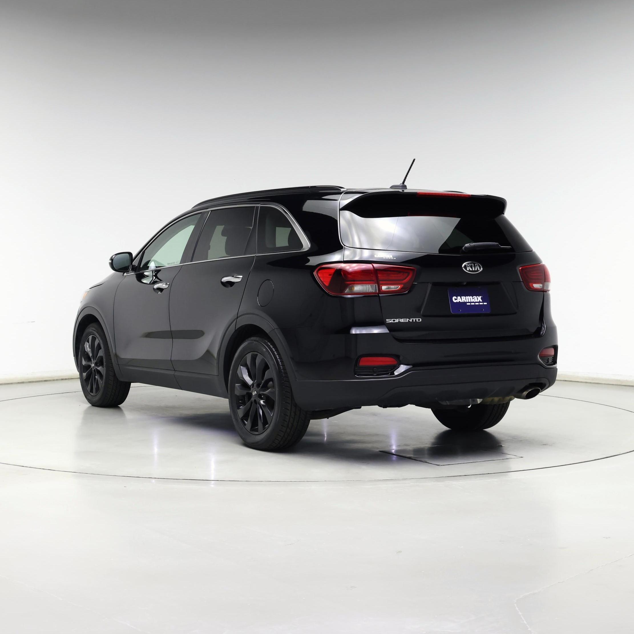 Thumbnail: 2019 Kia Sorento - 2